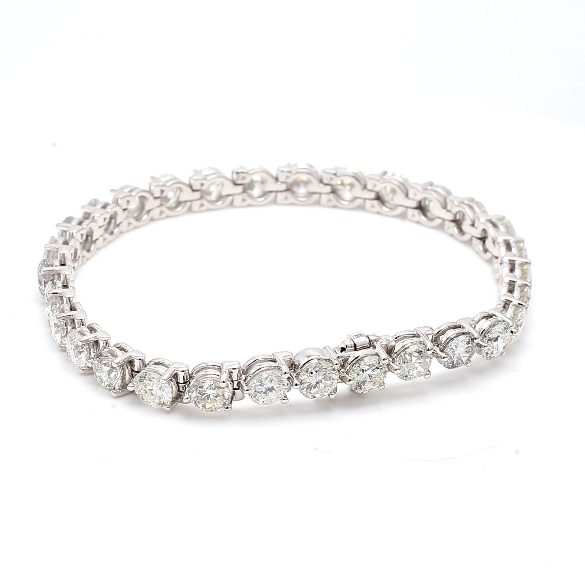 Women's 14.22 Carat Round Brilliant H SI1 Diamond 14 Karat White Gold Tennis Bracelet For Sale