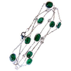 Collana con smeraldi naturali da 14,23 carati e diamanti, 14 carati*