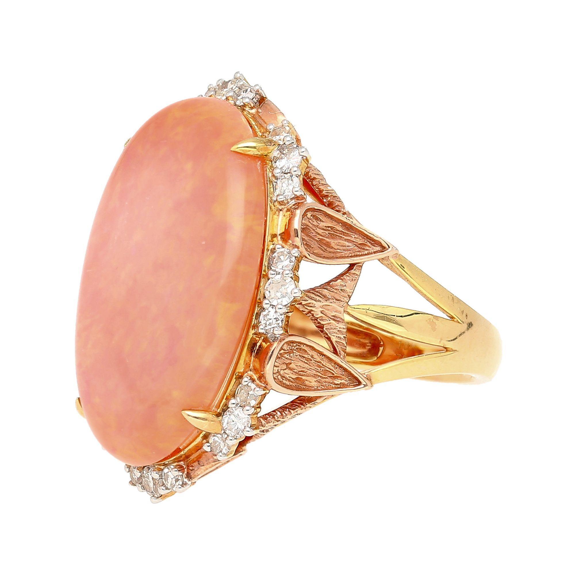 14.24 Carat Pink Opal & Diamond 18K Gold Floral Cocktail Ring en Nuevo estado para la venta en Miami, FL
