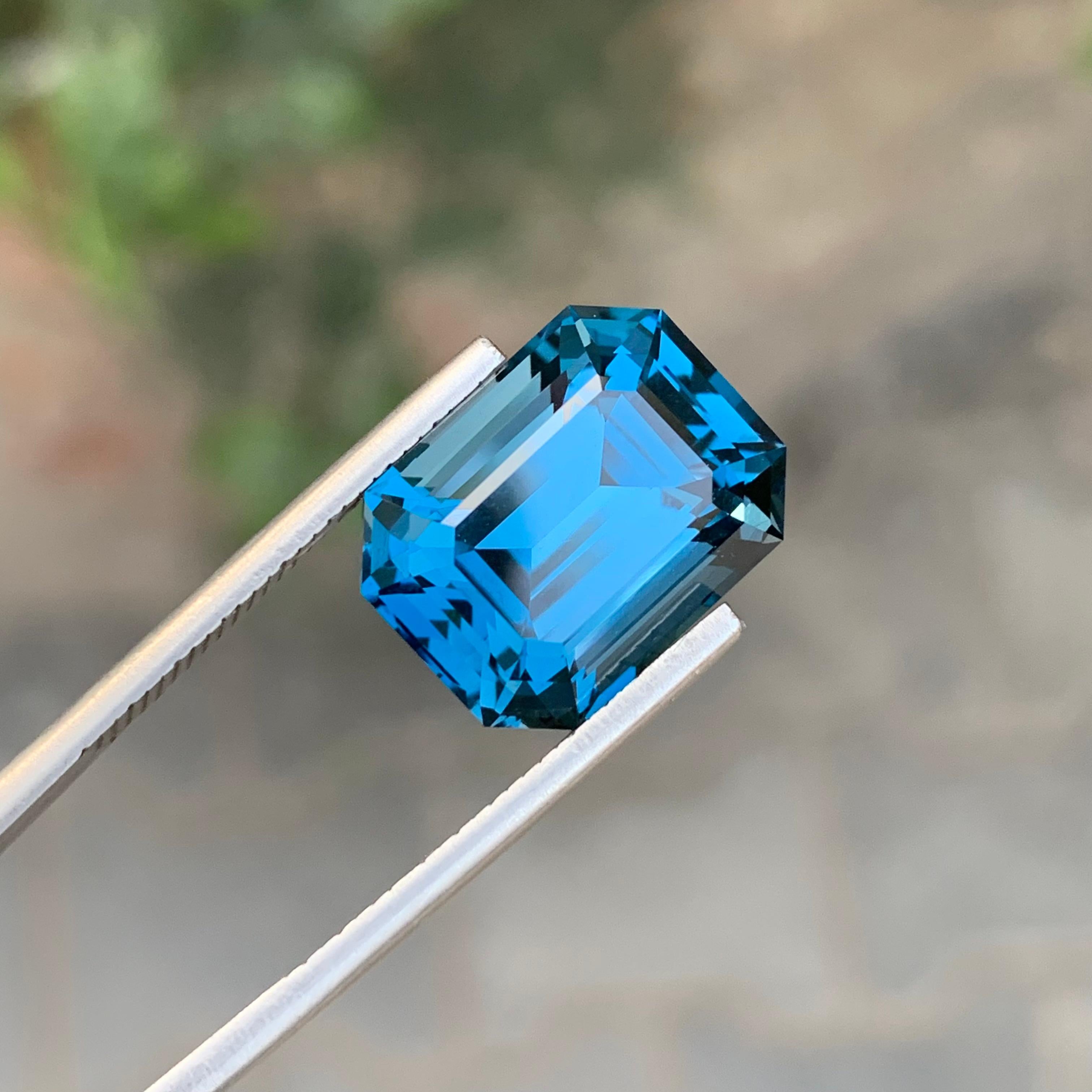 14.25 Carat Natural Loose London Blue Topaz Emerald Shape Gem For Sale 8