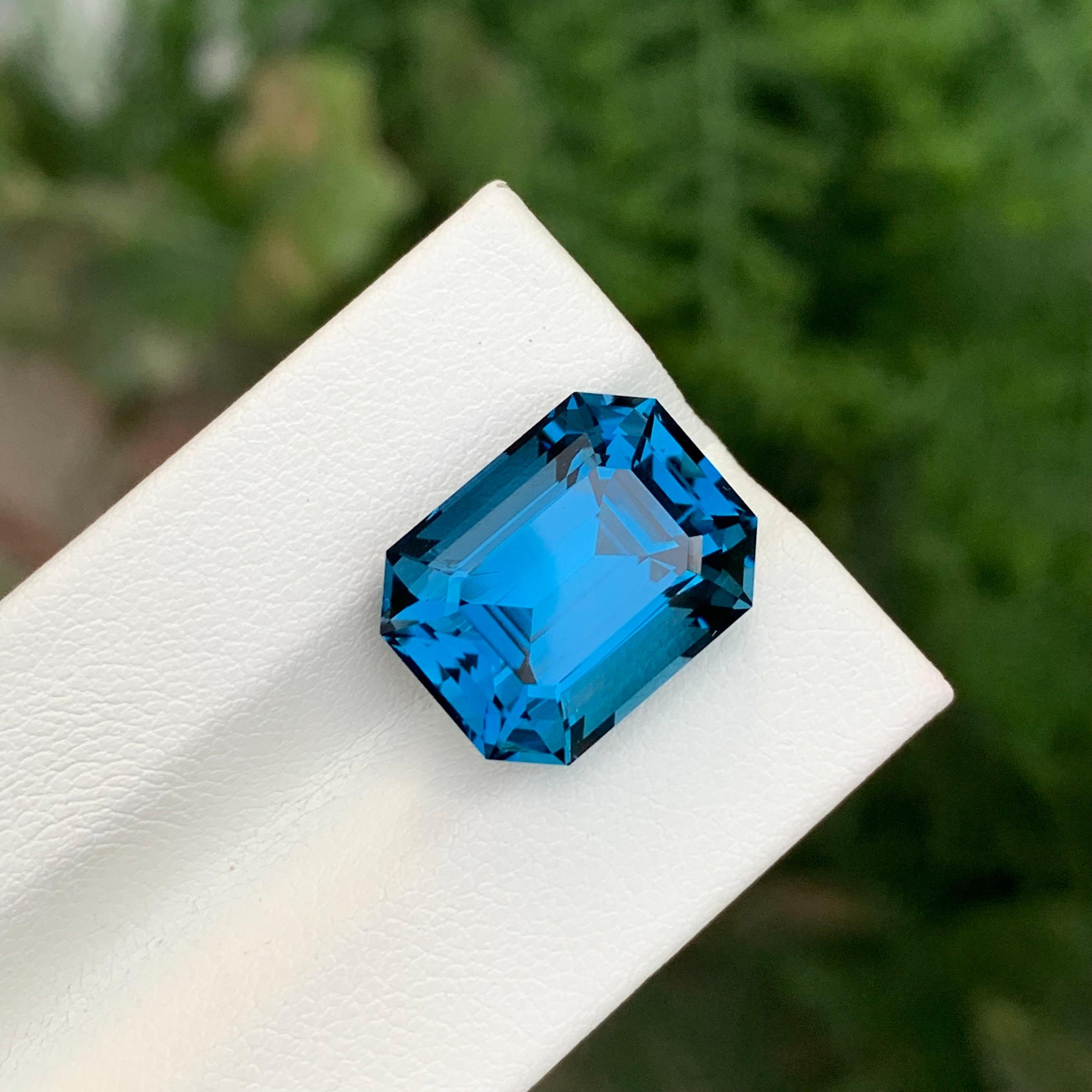 14.25 Carat Natural Loose London Blue Topaz Emerald Shape Gem For Sale 9