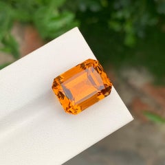 14.25 Carat Natural Loose Madeira Citrine Emerald Shape Gem For Necklace