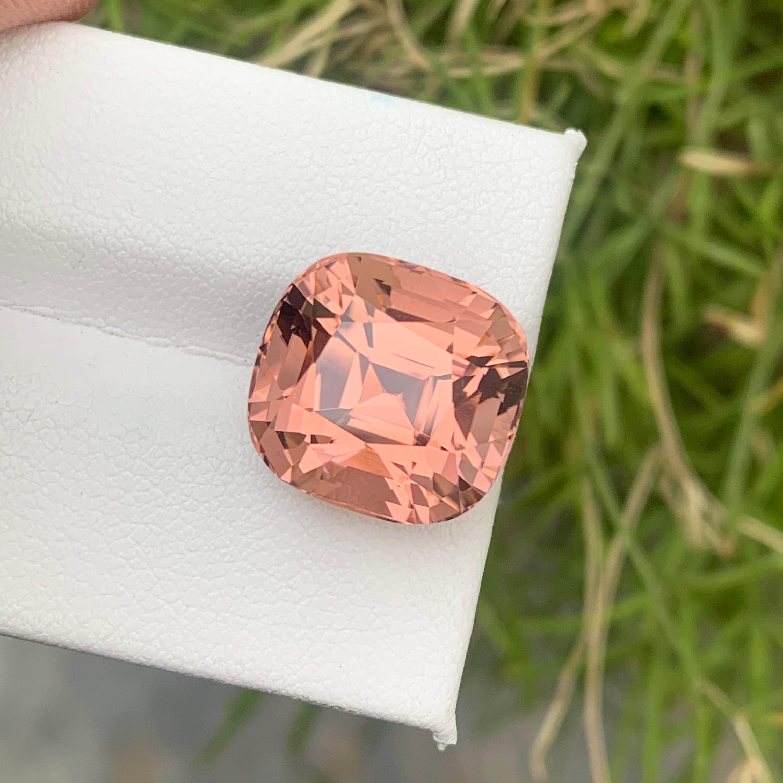 14,25 Karat natürlicher loser pfirsichrosa Turmalin im Kissenschliff aus Kunar-Mine 2