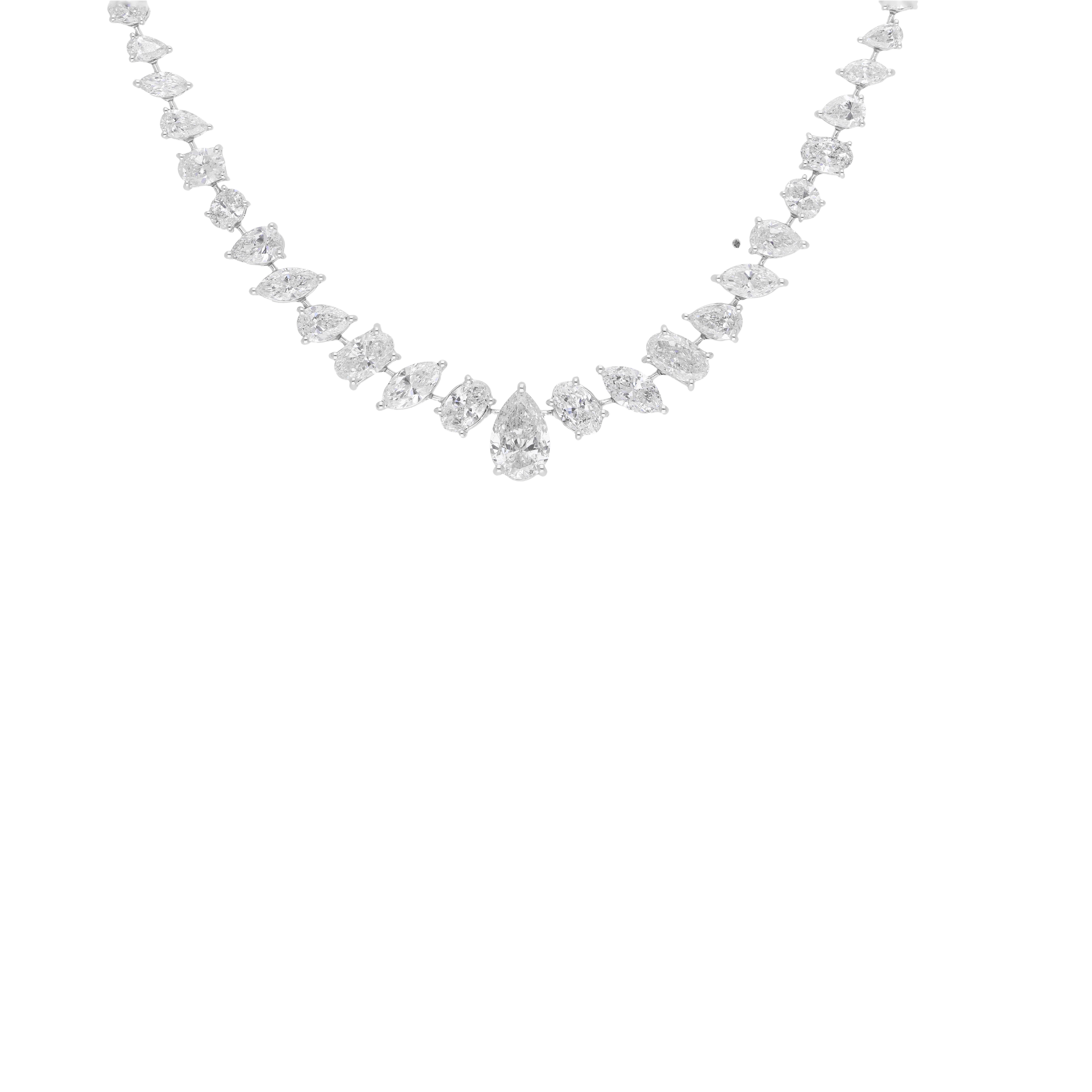 Taglio marquise 14,26 Carati SI Chiarezza HI Colore Collana di diamanti a forma multipla Oro bianco 18 carati in vendita