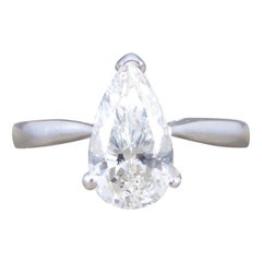 1,42 Karat Solitär-Verlobungsring aus 18 Karat Weißgold mit Diamant im Birnenschliff