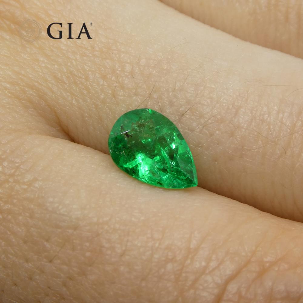 1.42ct Pear Green Emerald GIA Certified Colombia   In New Condition For Sale In Toronto, Ontario