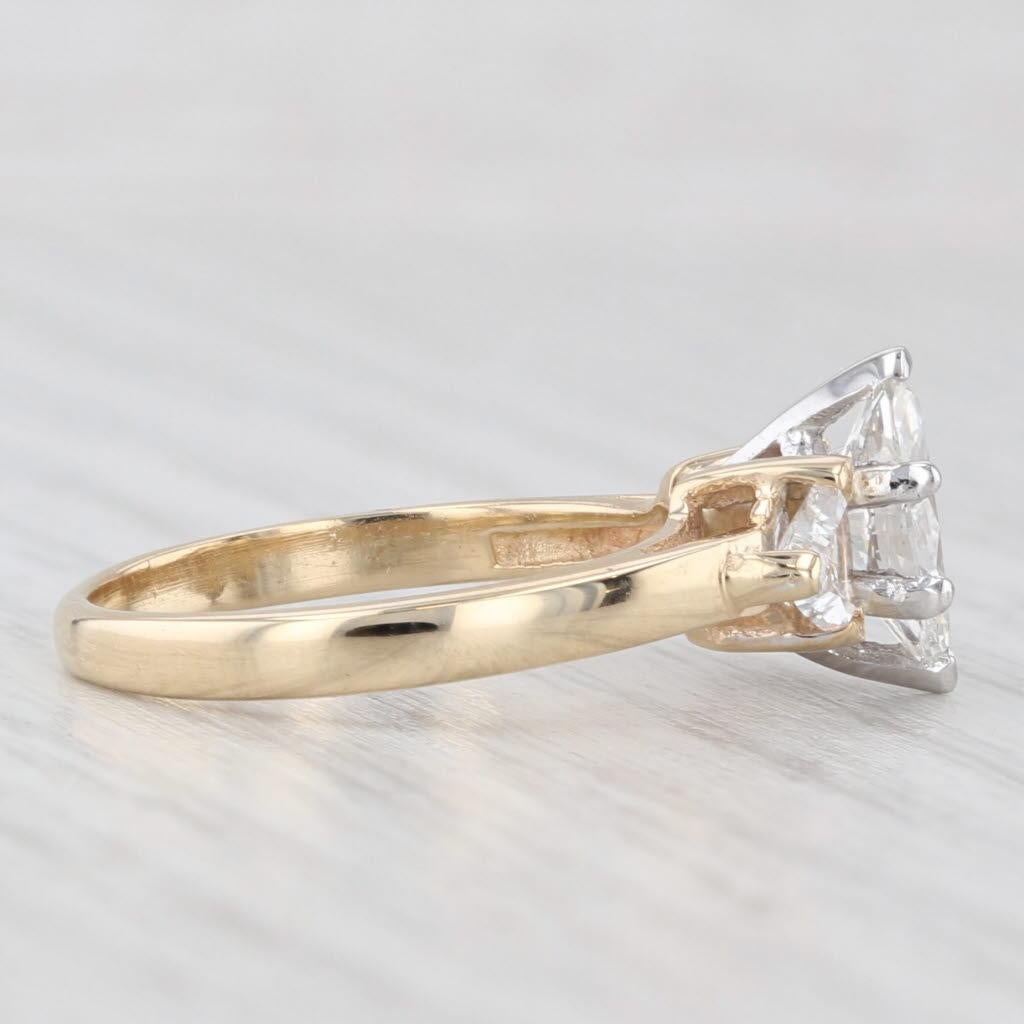 Información sobre la gema:
- Diamante natural - centro
Quilates - 0.94ct 
Talla - Marquesa
Color - G
Claridad - VS2

- Diamantes naturales -
Quilates totales - 0,48ctw
Corte - Trillón Brillante
Color - G
Claridad - VS2

Metal: Oro amarillo de 14