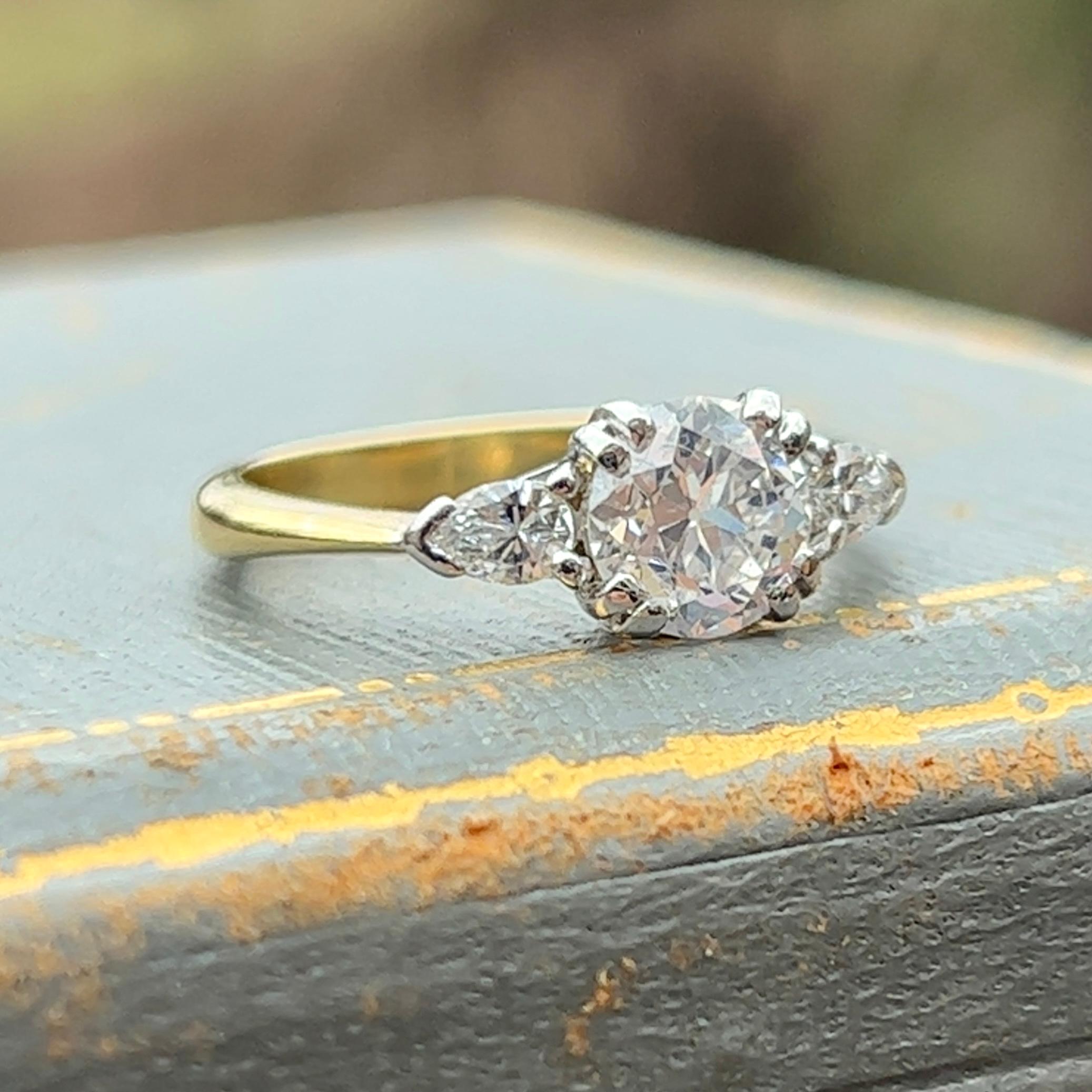 Verlobungsring aus 18 Karat Weiß- und Gelbgold mit 1,42 Karat Diamant im alteuropäischen Schliff 3