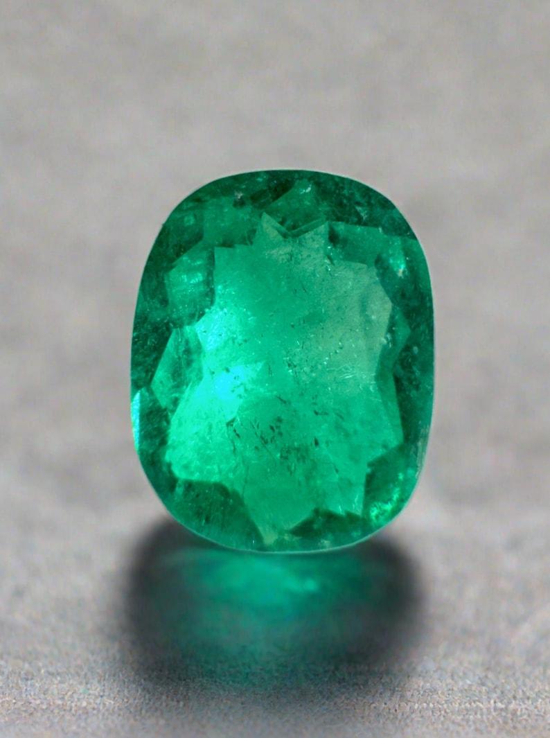 1,43 quilates 9x7 Esmeralda colombiana grande verde azulada - Gema alargada talla cojín