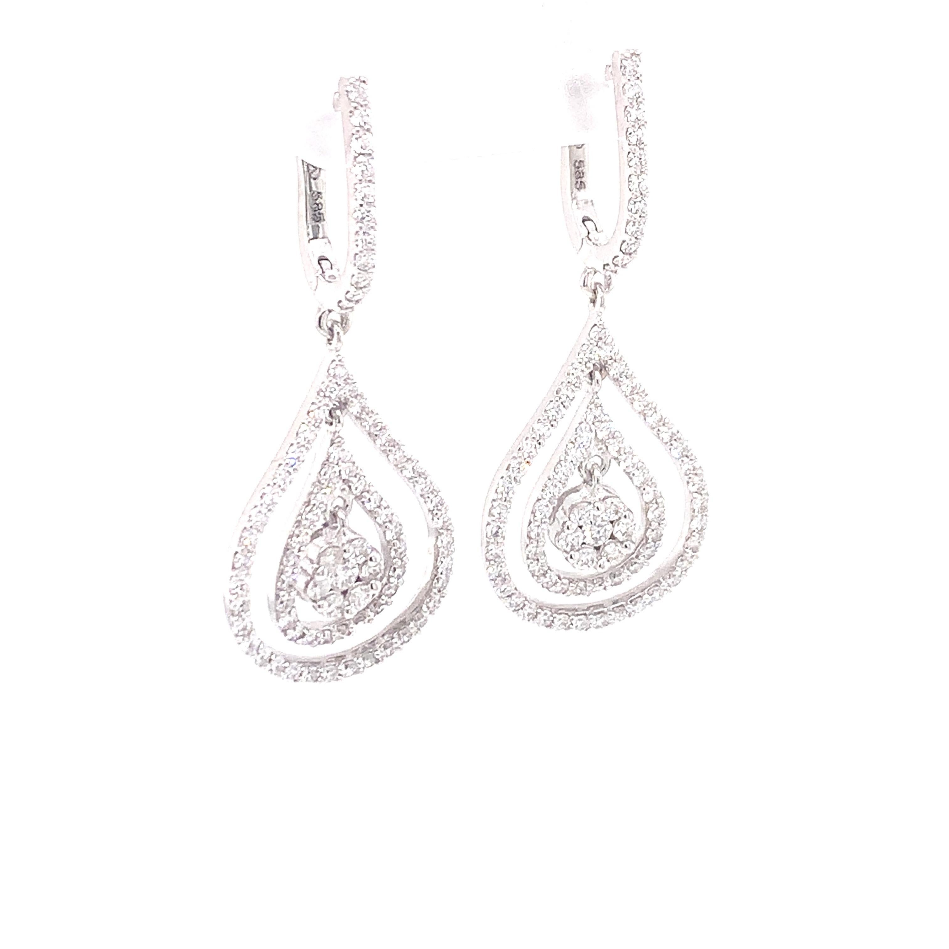 Contemporain 1.43 Carat Dangling  Boucles d'oreilles diamant en forme de larme  en vente