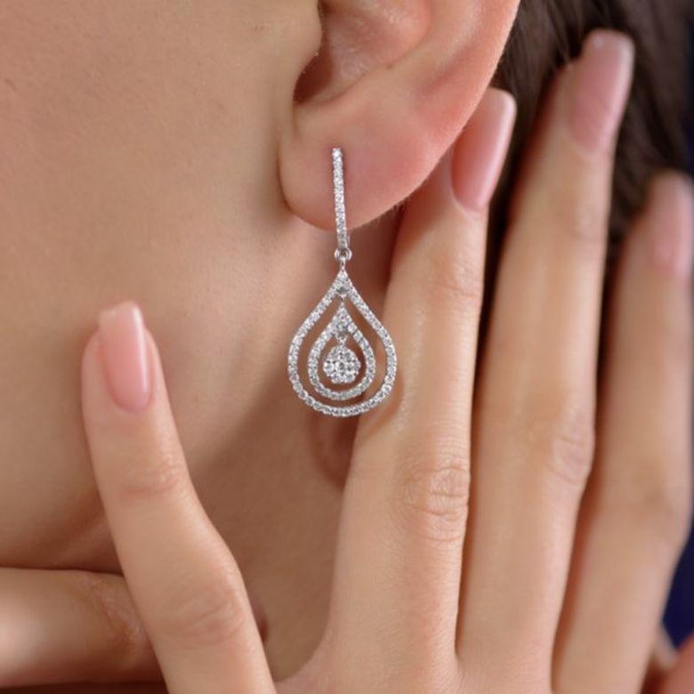 Taille grossière 1.43 Carat Dangling  Boucles d'oreilles diamant en forme de larme  en vente