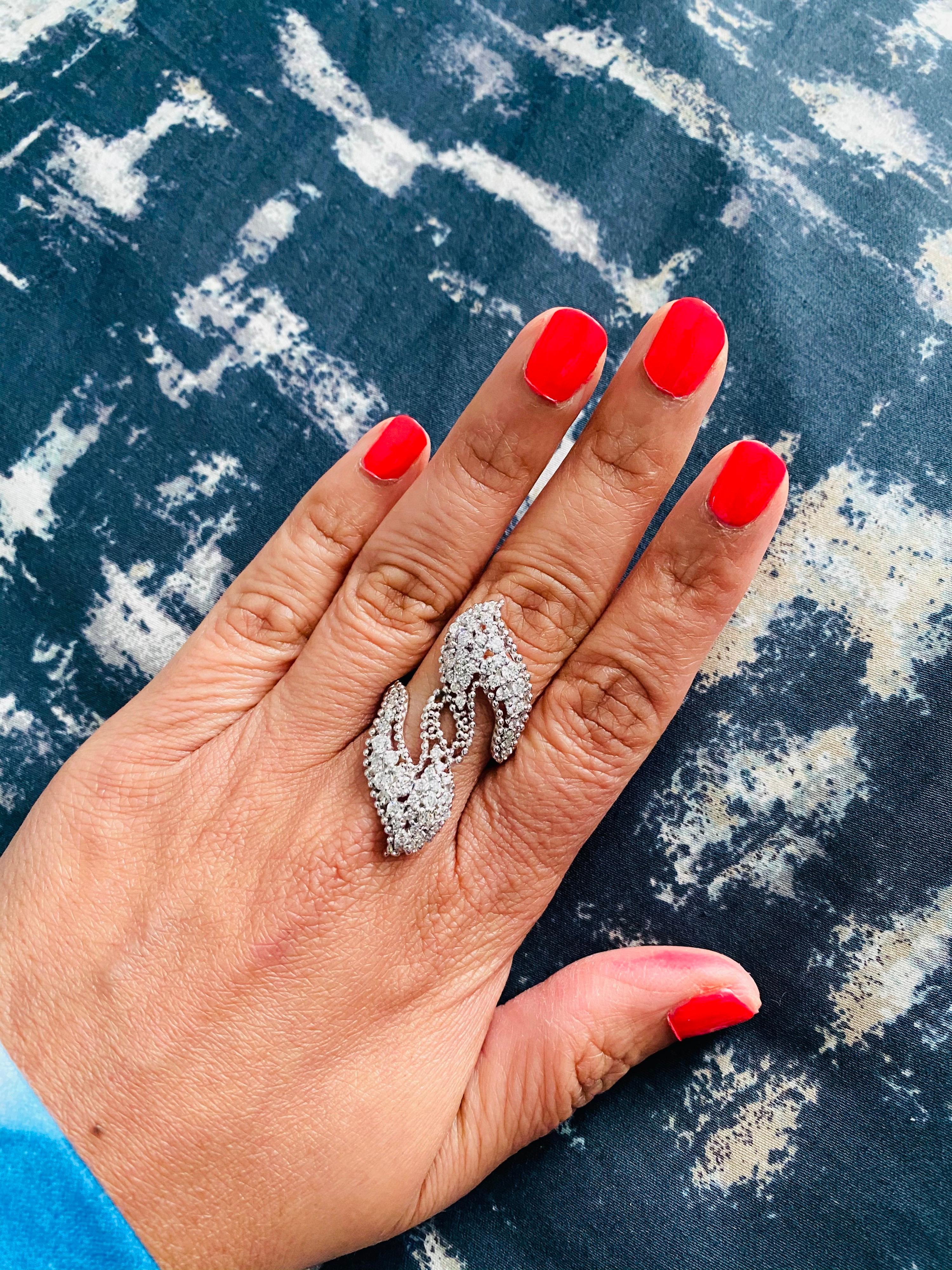 Round Cut 1.43 Carat Diamond 14 Karat White Gold Cocktail Ring For Sale