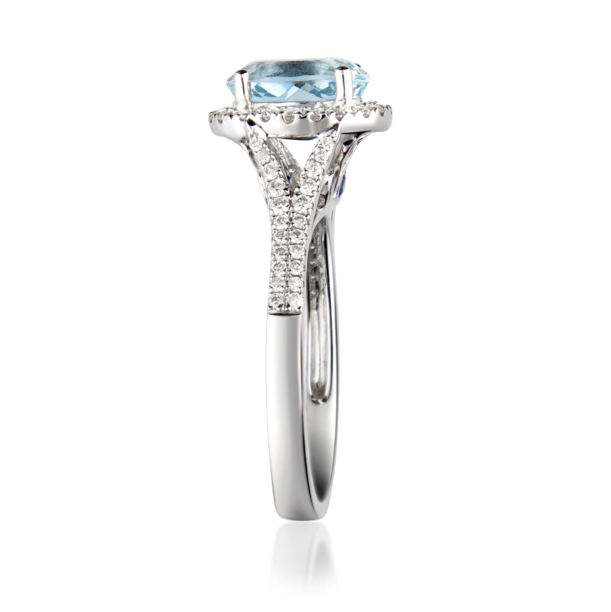 Art Deco 1.43 Carat Genuine Aquamarine and Diamond 14 Karat White Gold Ring