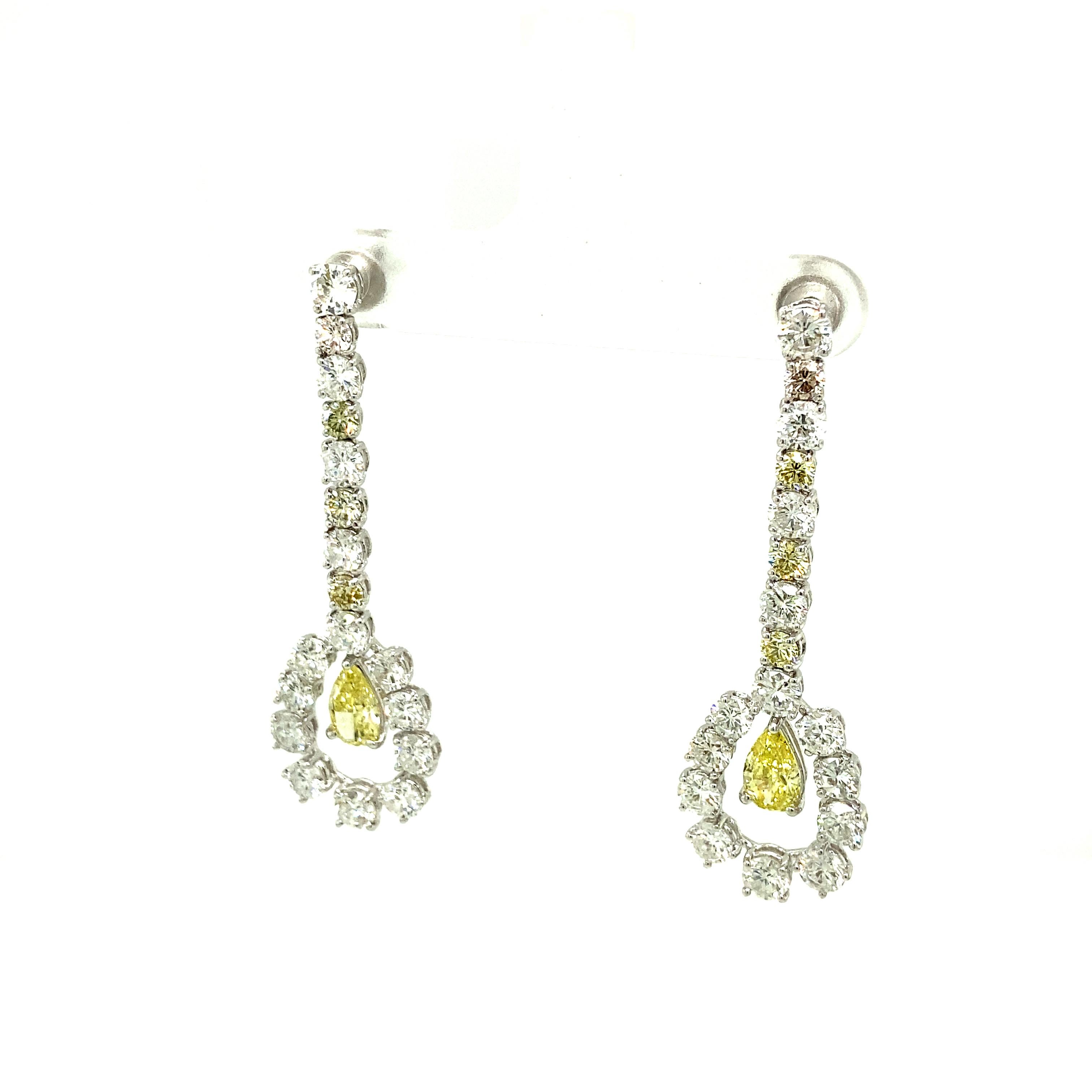 1.43 Carat GIA Certified Fancy Intense Yellow Diamonds and Diamond Gold Earrings For Sale 2