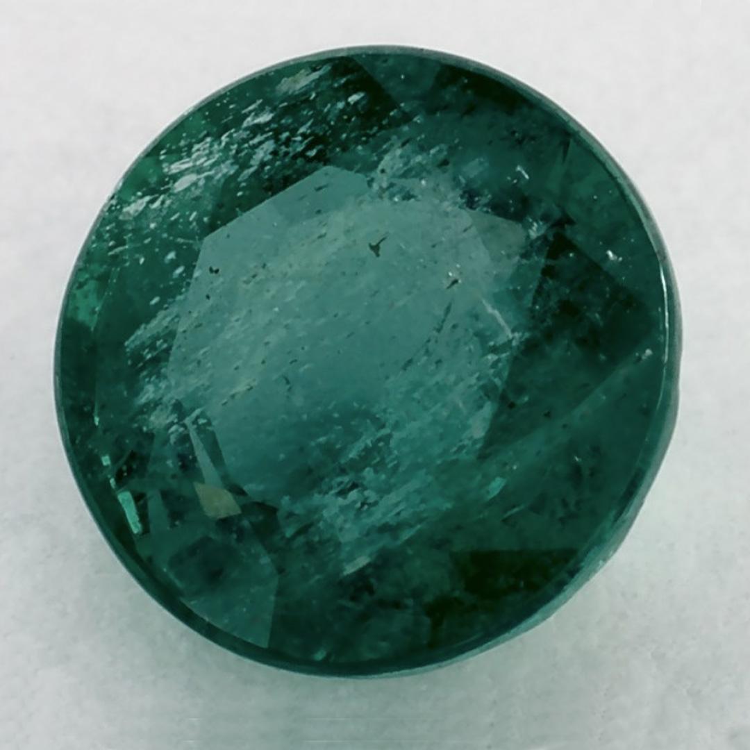 With a vibrant green color hue, the birthstone for May is a symbol of renewed spring growth. 

Explore vibrant collection of Emerald, Ruby & Sapphires in our store available as a loose gemstone & matching your gem with our ready selection of