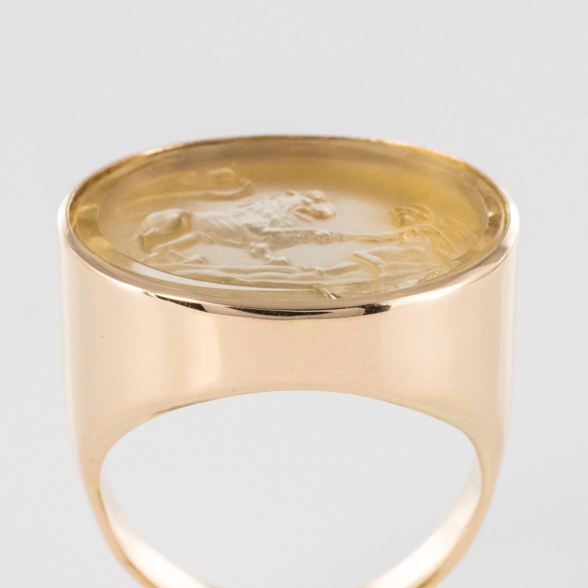 14.30 Carat Quartz Cameo 18 Karat Rose Gold Unisex Ring For Sale 3
