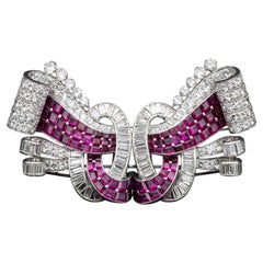 14.30 ct diamond Art Deco brooch : Platinum convertible double clip brooch