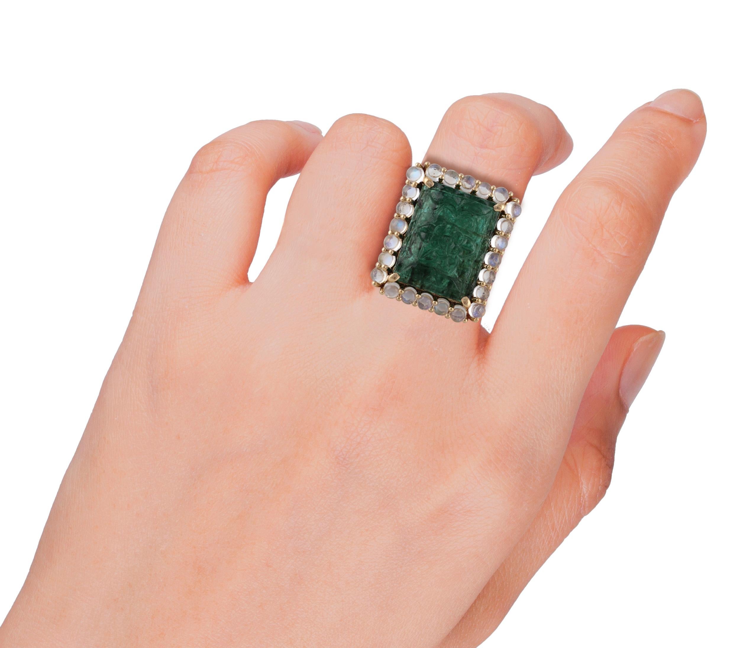 Artisan 14.31 Carat Carved Emerald & Moon Stone Ring Studded in 18k Yellow Gold For Sale