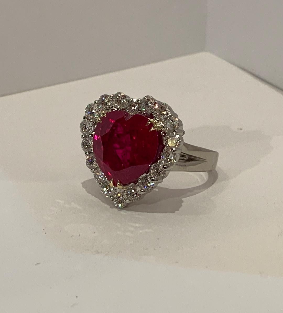 14.31 Carat Heart Shaped Vivid Red Corundum Ruby and Diamond White Gold Ring 2