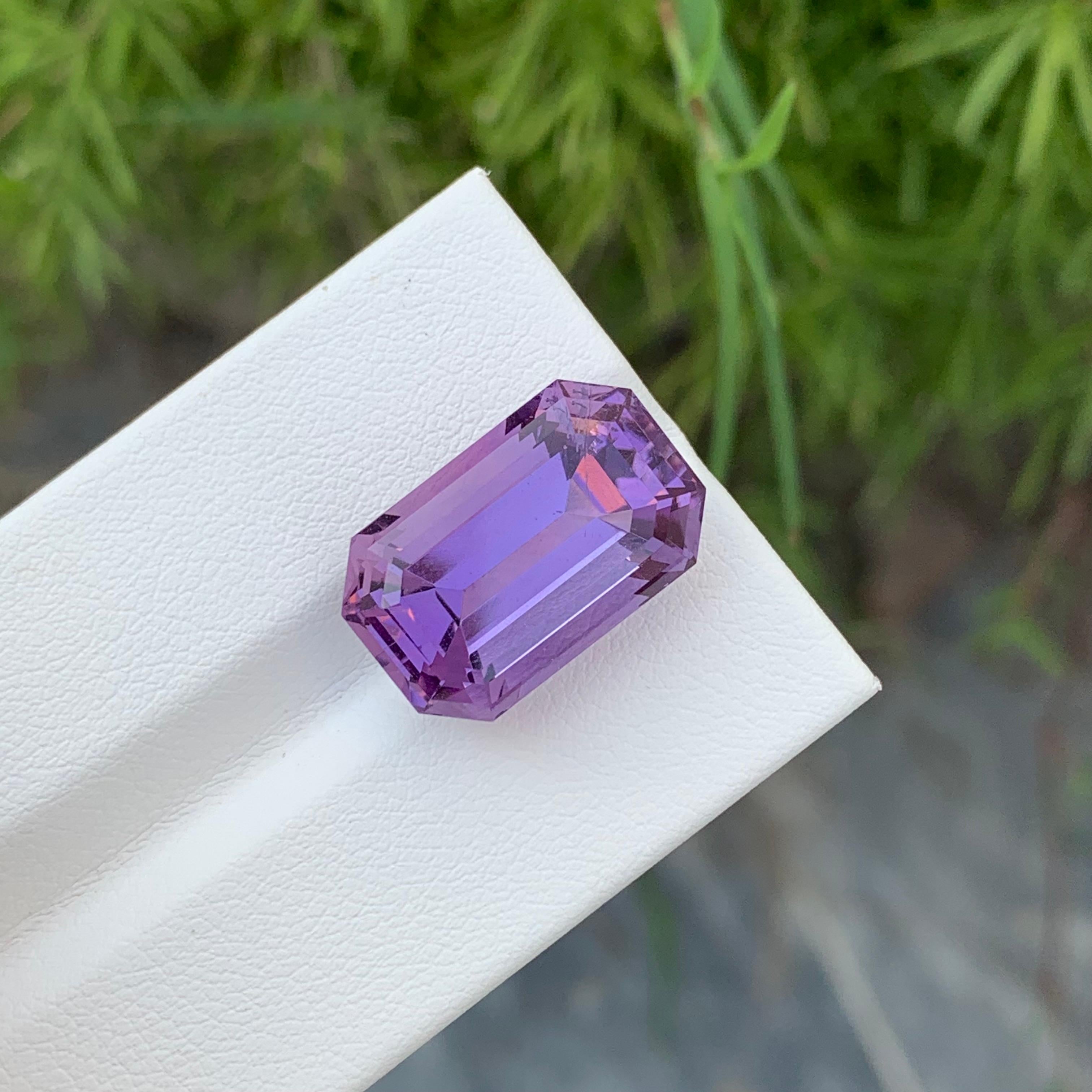 Emerald Cut Stunning 14.35 Carat Natural Loose Amethyst Gemstone For Pendant Jewellery  For Sale