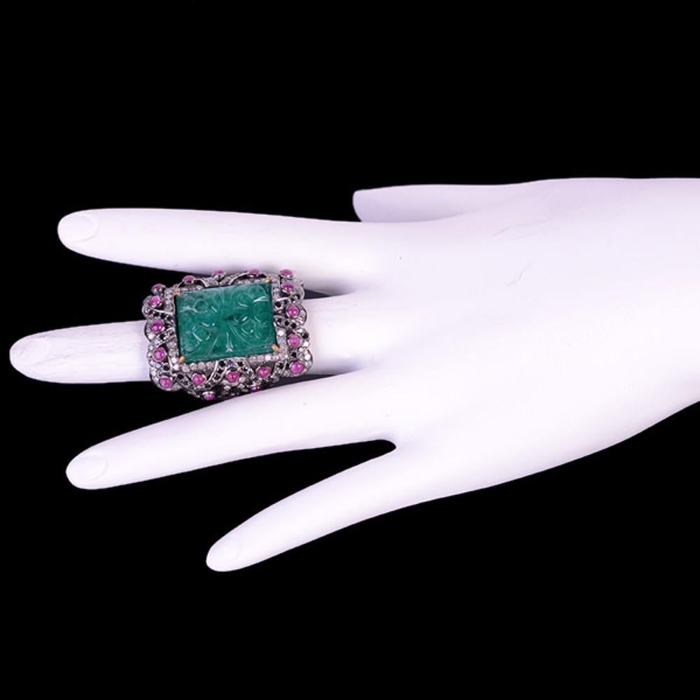 14.35 ct Carved Emerald Cocktail Ring With Ruby & Diamonds In 18k Gold & Silver In New Condition For Sale In New York, NY