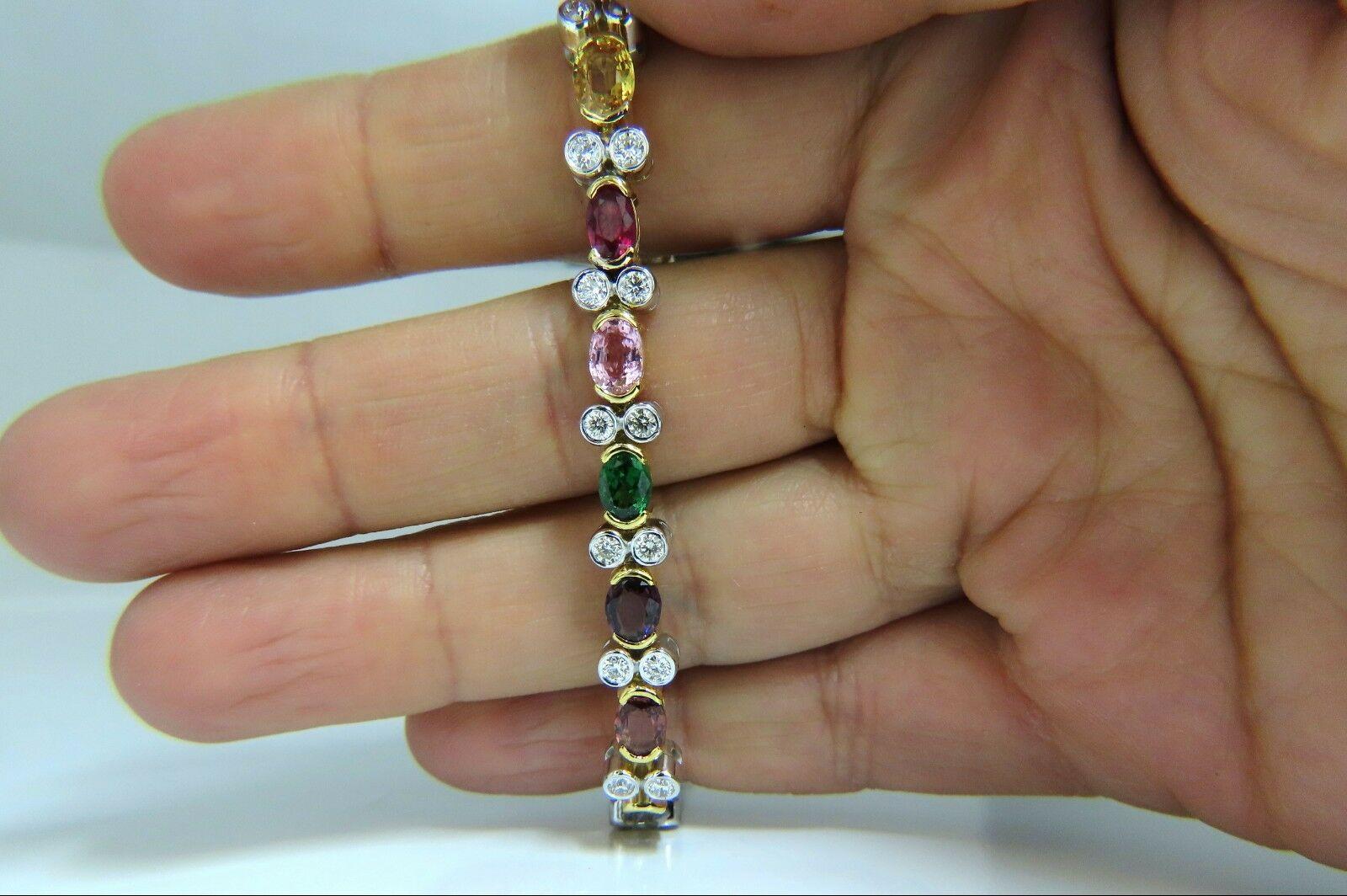 Pulsera de diamantes de 14,35 ct Espinela natural, rubí, zafiro y granate verde Gemline en venta 1