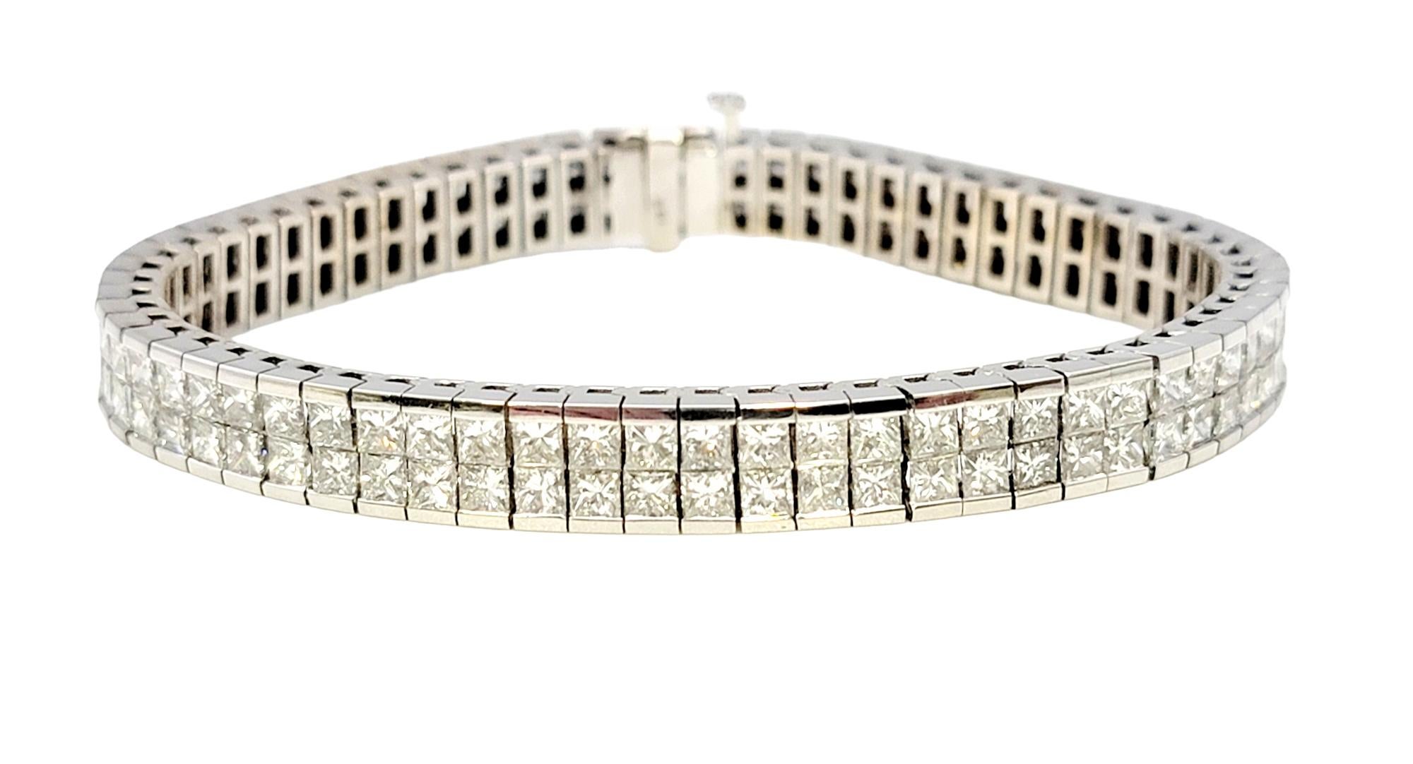 14,36 Karat Total Princess Cut Zweireihiges Diamantarmband aus 18 Karat Gold (Carréschliff) im Angebot
