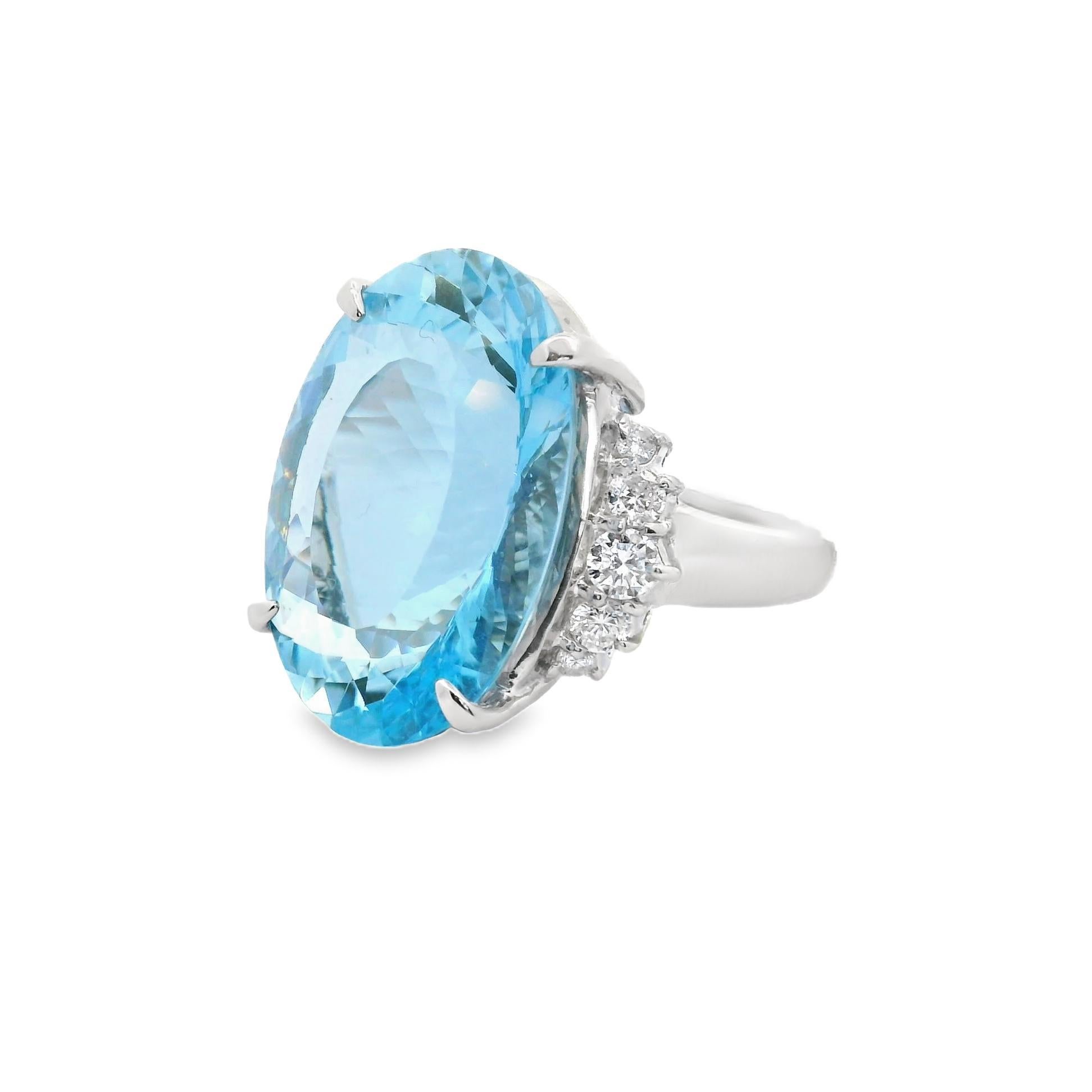 14,39 Karat Aquamarin & Diamant Platin Ring (Ovalschliff) im Angebot