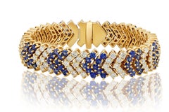 Diana M. 14.39 Carat Blue Sapphire and Diamond V-Shaped Piece Bracelet