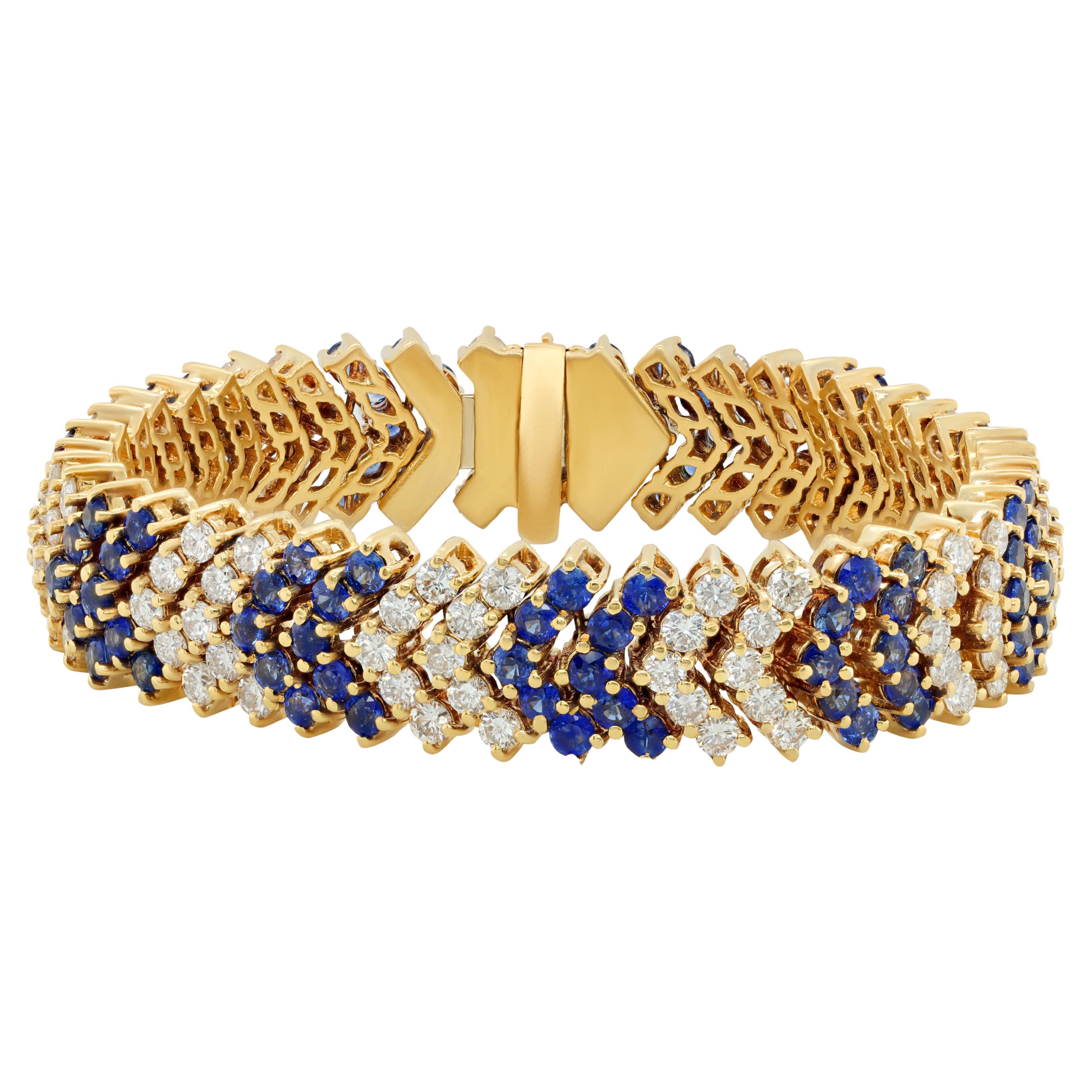 Diana M. 14.39 Carat Blue Sapphire and Diamond V-Shaped Piece Bracelet