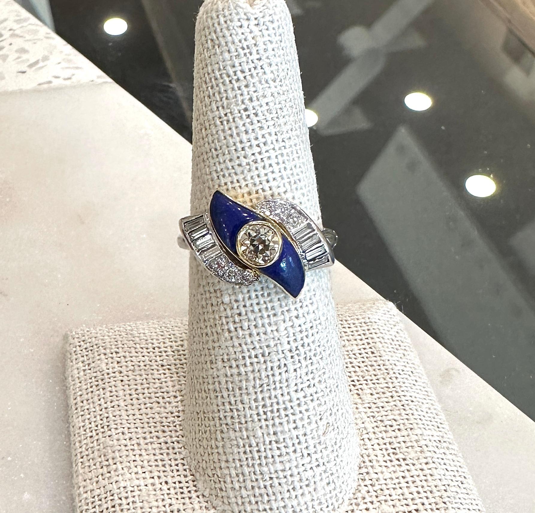 Women's 1.43CT Diamond and Lapis Platinum & 18KT Yellow Gold Vintage Ring For Sale