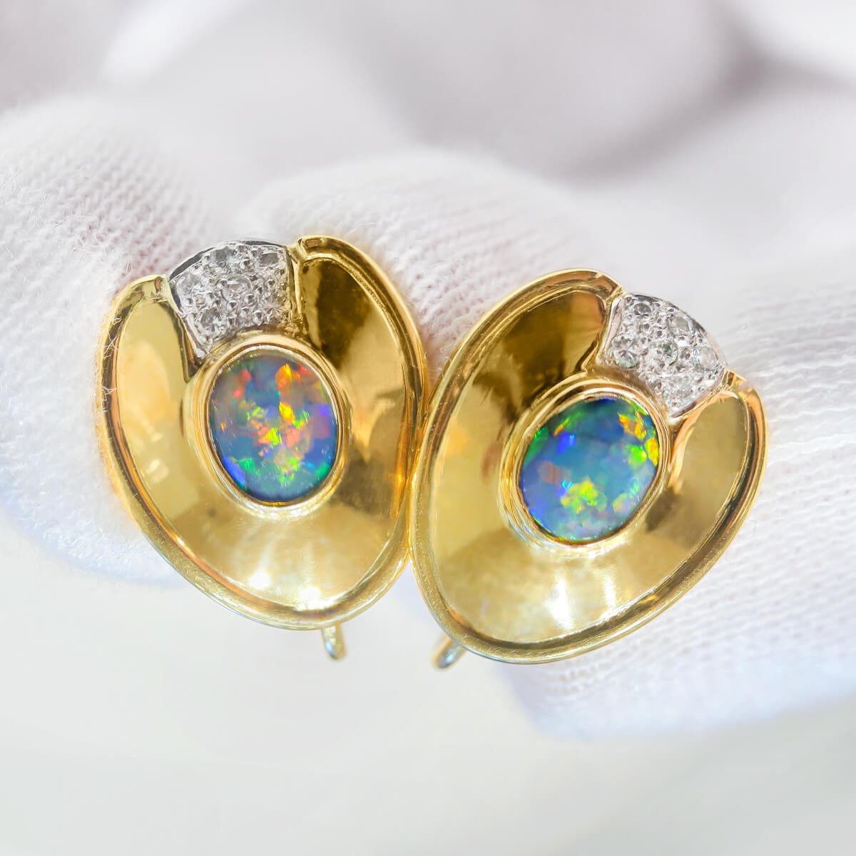 These lovely black opal and diamond screw-back earrings are just adorable. Elegance mixed with practicality, perfect for everyday wear and equally suited to go with your favourite work outfit or that little black dress on an evening out. Screw backs