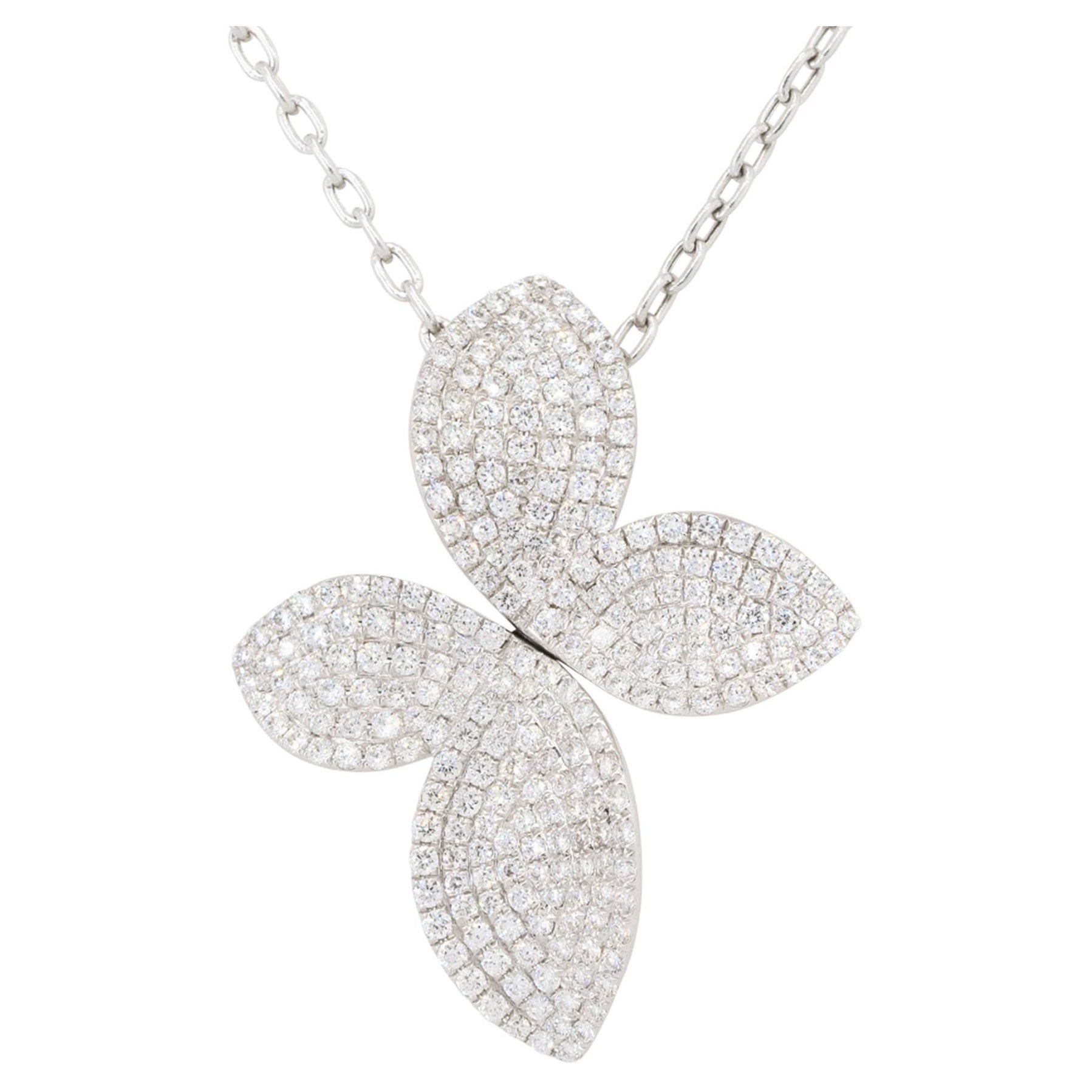Collier pendentif fleur en or 18 carats avec diamants pavés de 1,44 carat