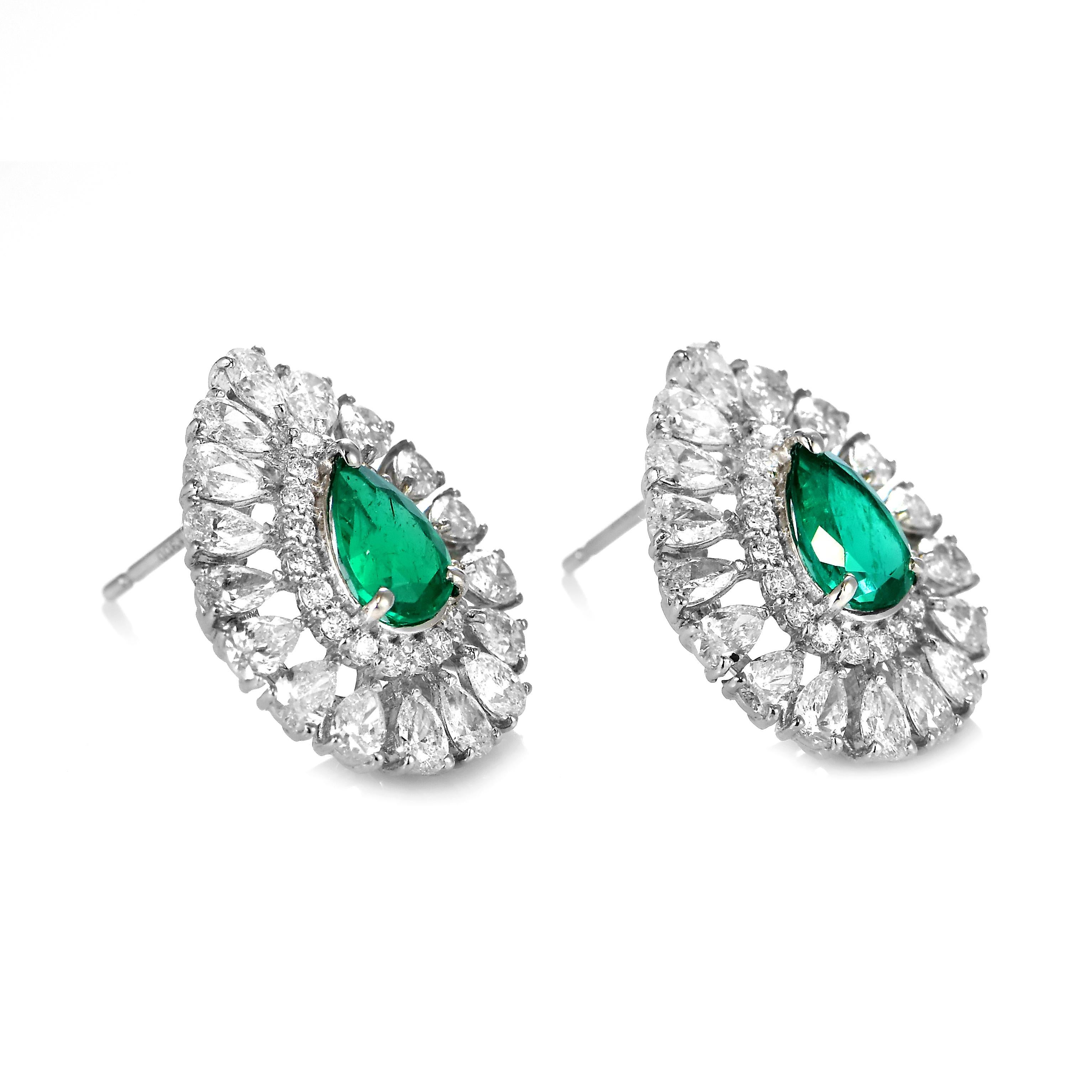 Modern 1.44 Carat Natural Colombian Emerald & Diamond Earrings Made in Platinum For Sale