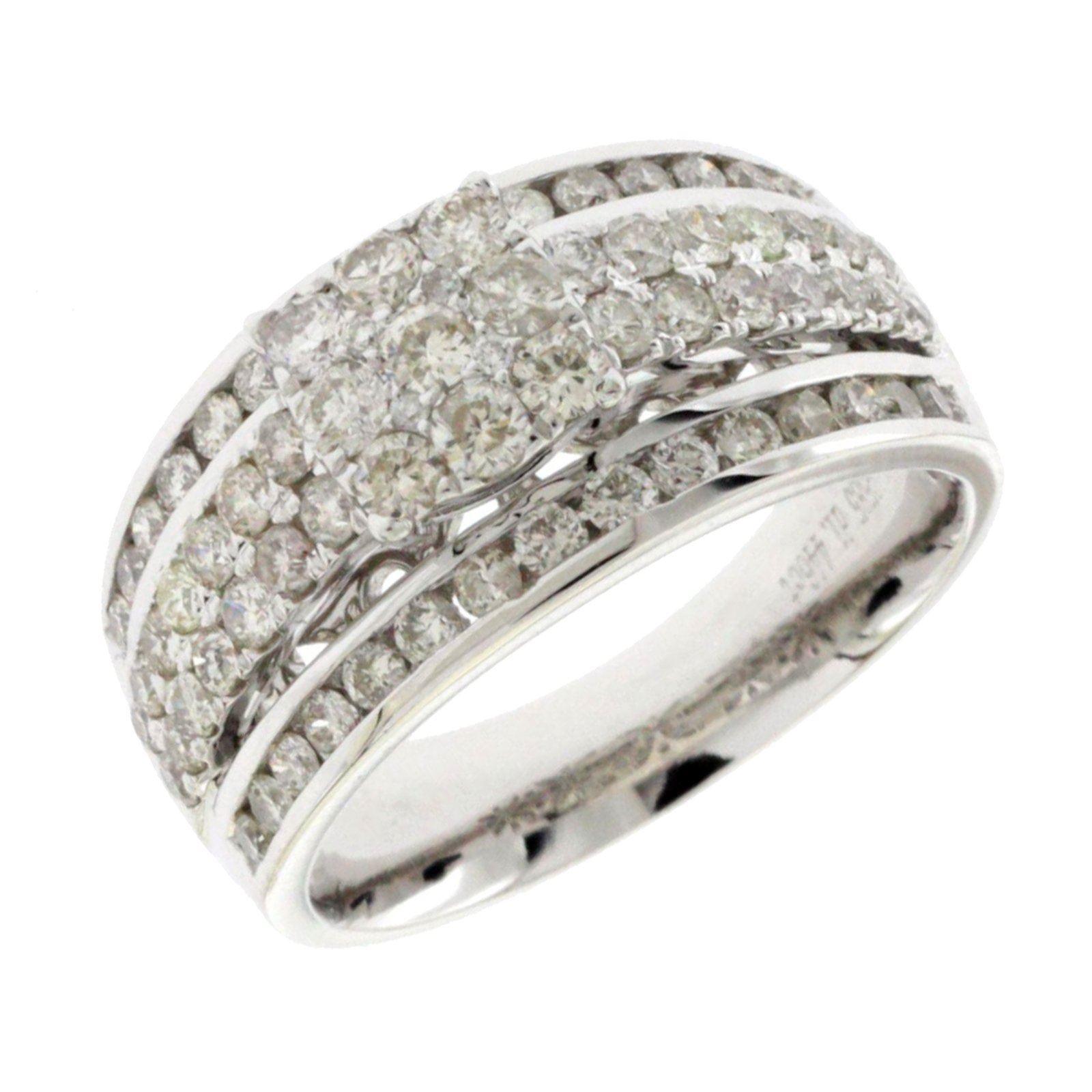 1.44 Carat Natural Diamonds G Si1 in 14 Karat White Gold Engagement Ring For Sale