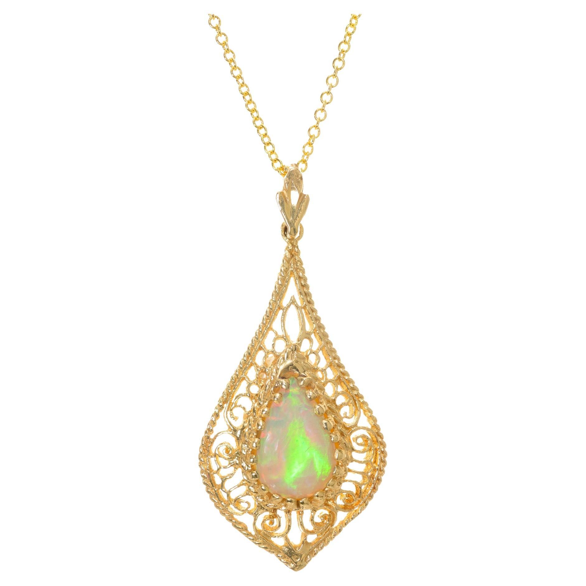 1.44 Carat Opal Yellow Gold Mid-Century Filaree Pendant Necklace For Sale