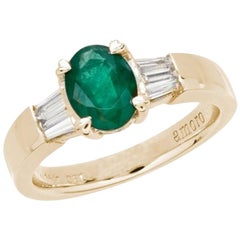 1.44 Carat Oval Cut Colombian Emerald and Diamond Ring 18 Karat Yellow Gold