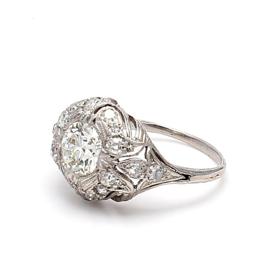 1.44 Carat Round Brilliant J VS1 and Diamond Platinum Wedding Ring For Sale 3