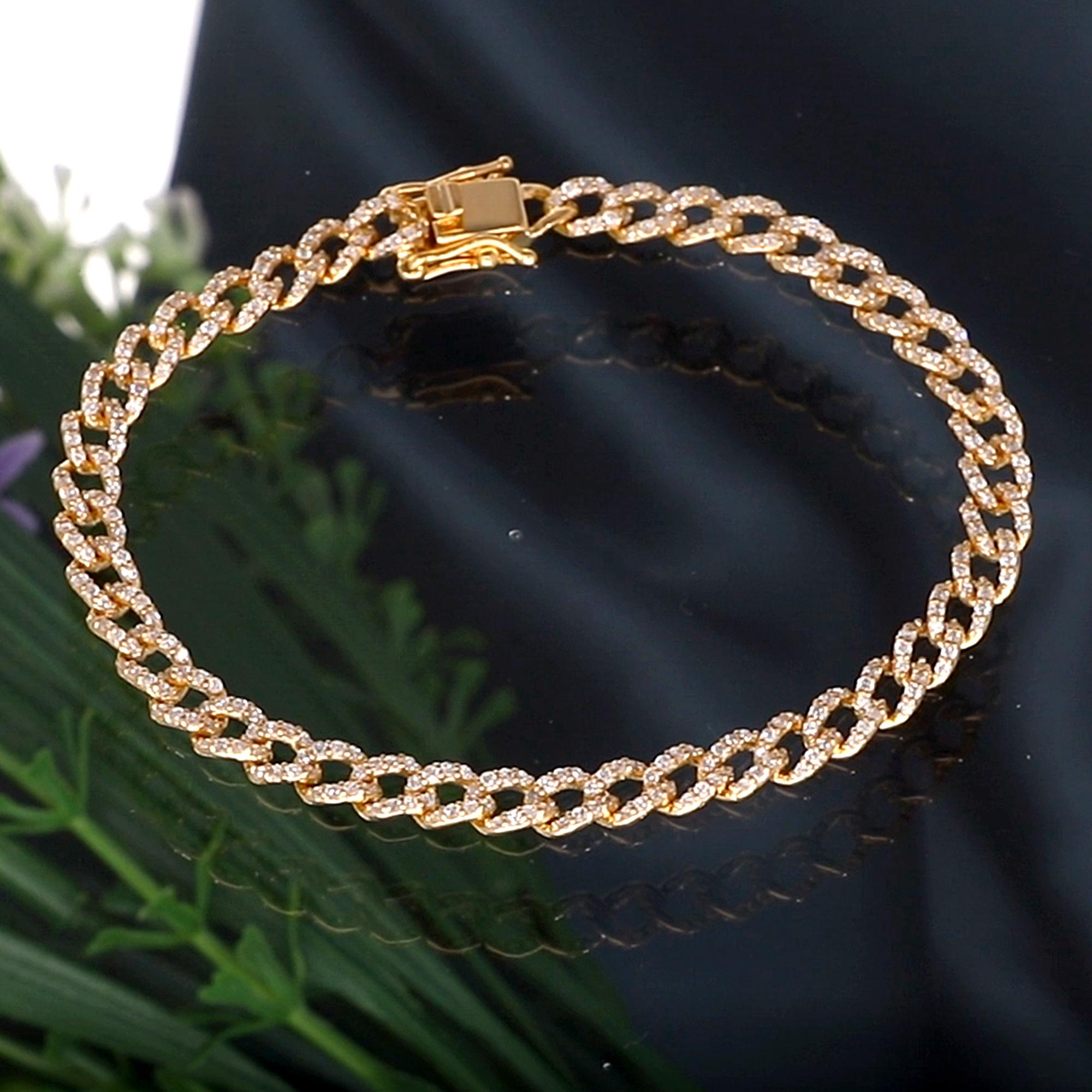 Moderno 1,44 Carati SI Chiarezza HI Colore Diamante Bracciale Cubano a Catena Oro Giallo 10 Carati in vendita