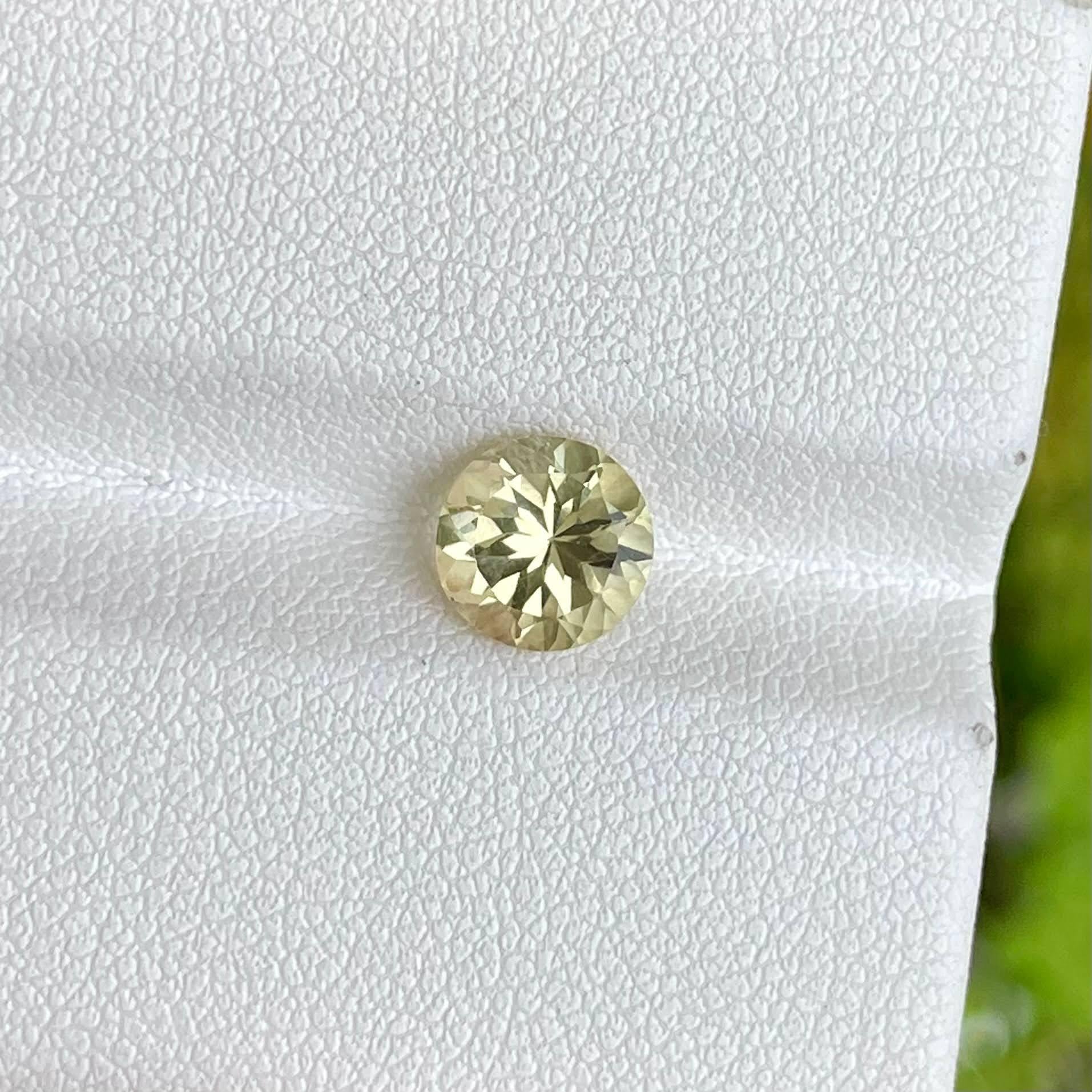 Taille ronde 1.44 Carats Canary Tourmaline Stone Round Cut Natural Afghani Gemstone en vente
