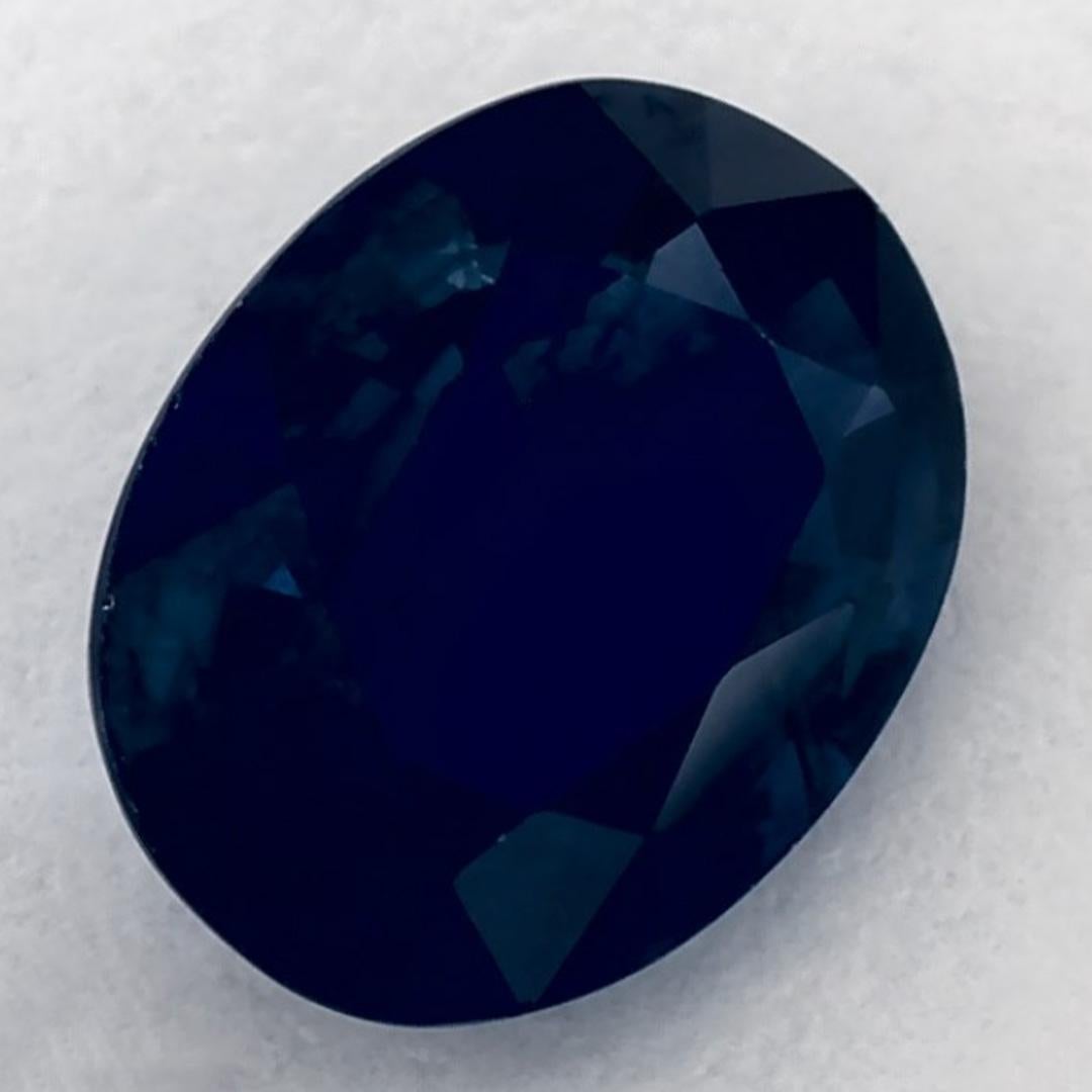 Ce saphir bleu naturel offre élégance et sophistication. Avec sa riche saturation de couleurs et sa coupe précise, il constitue la pièce maîtresse parfaite pour une bague de fiançailles ou une conception de bijoux de luxe.

Ce saphir provient du Sri