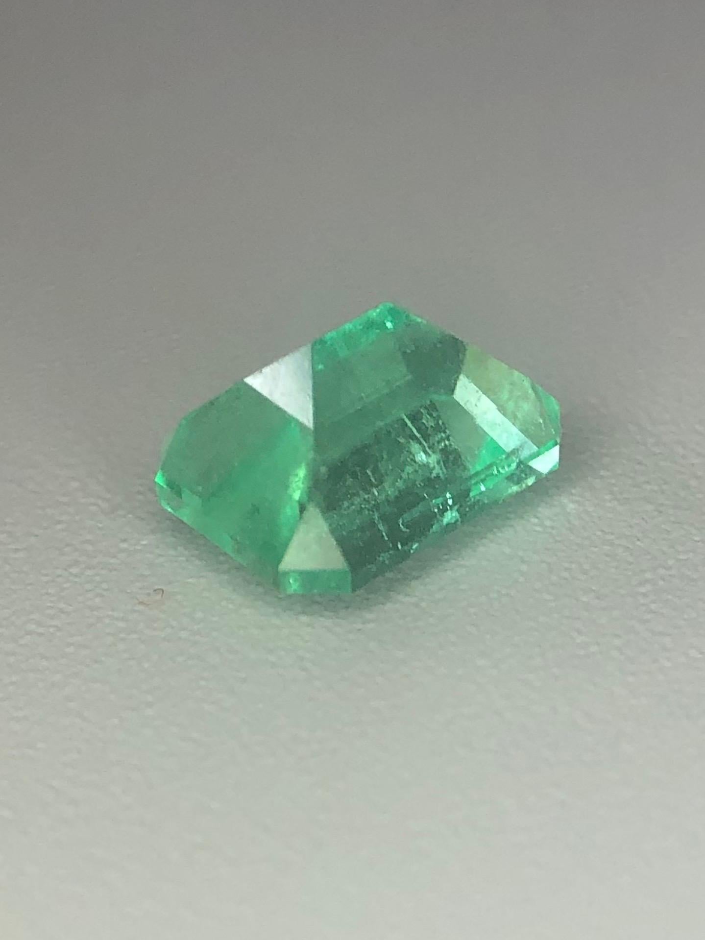 1,44 Karat GIA zertifiziert kein Öl Russland Smaragd Neon Grün Farbe im Angebot 5