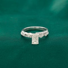 Ensemble bague de fiançailles et alliance en or blanc 18 carats, avec diamant naturel de 1,44 carat taille émeraude