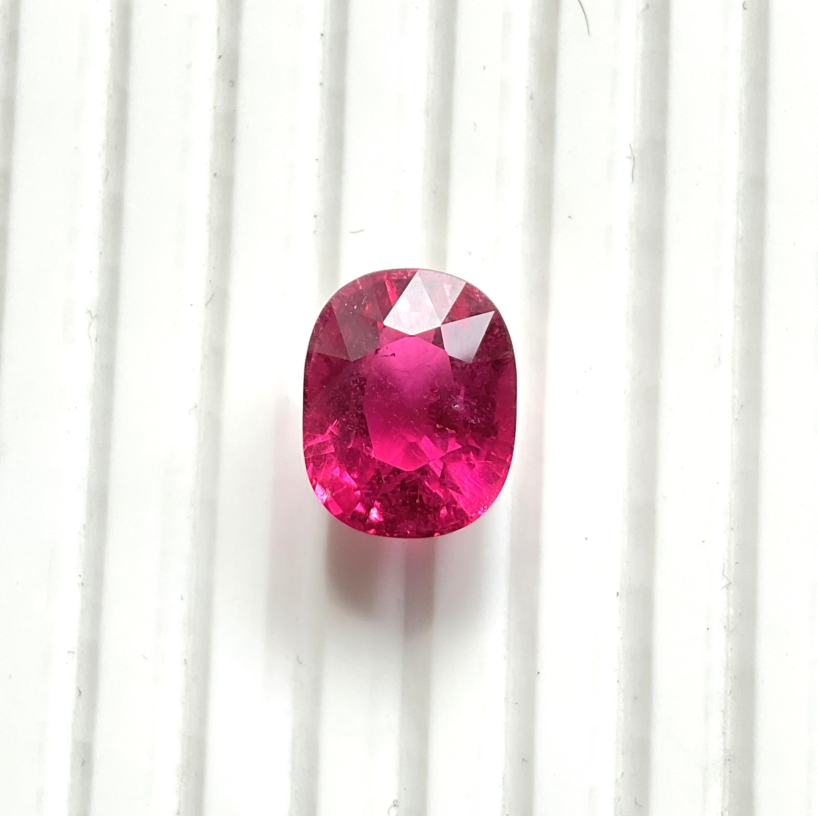 14.40 Carats Rubellite Tourmaline Cushion Cut stone For Jewelry Natural gemstone For Sale 5