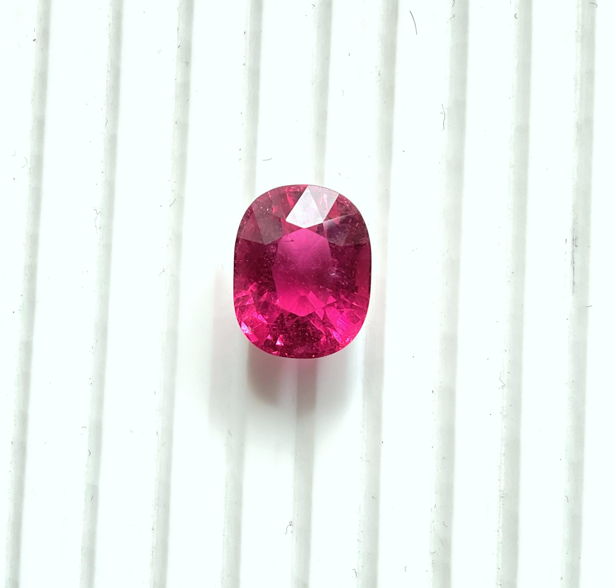 Art Deco 14.40 Carats Rubellite Tourmaline Cushion Cut stone For Jewelry Natural gemstone For Sale