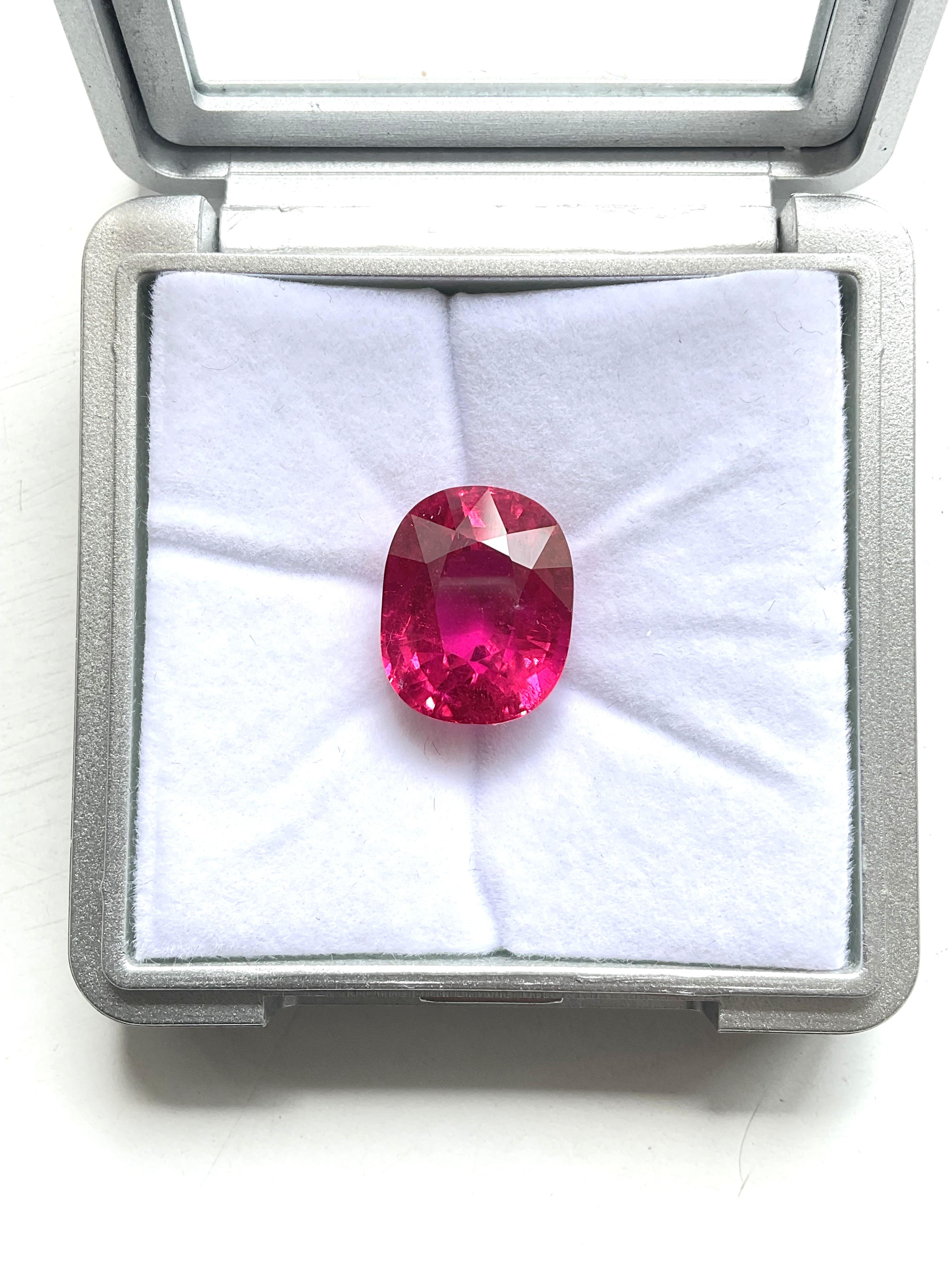 14.40 Carats Rubellite Tourmaline Cushion Cut stone For Jewelry Natural gemstone For Sale 3