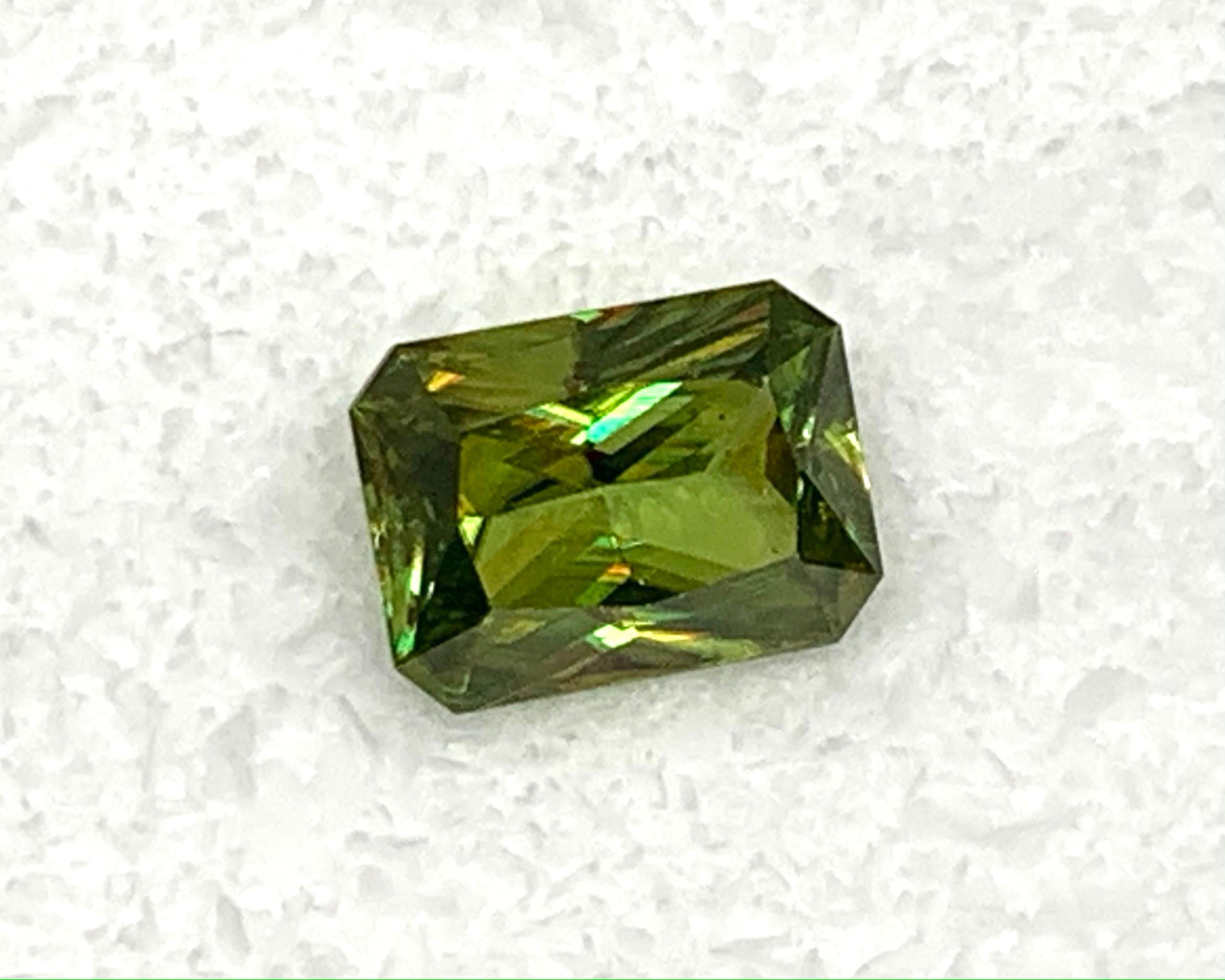 Sphene is an unusual gemstone for the true connoisseur. Known for its impressive 