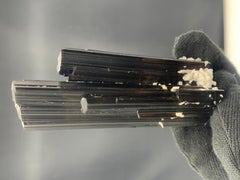 144,31 Gramm hübsche schwarze Turmalin-Kristall- Bunch aus Afghanistan