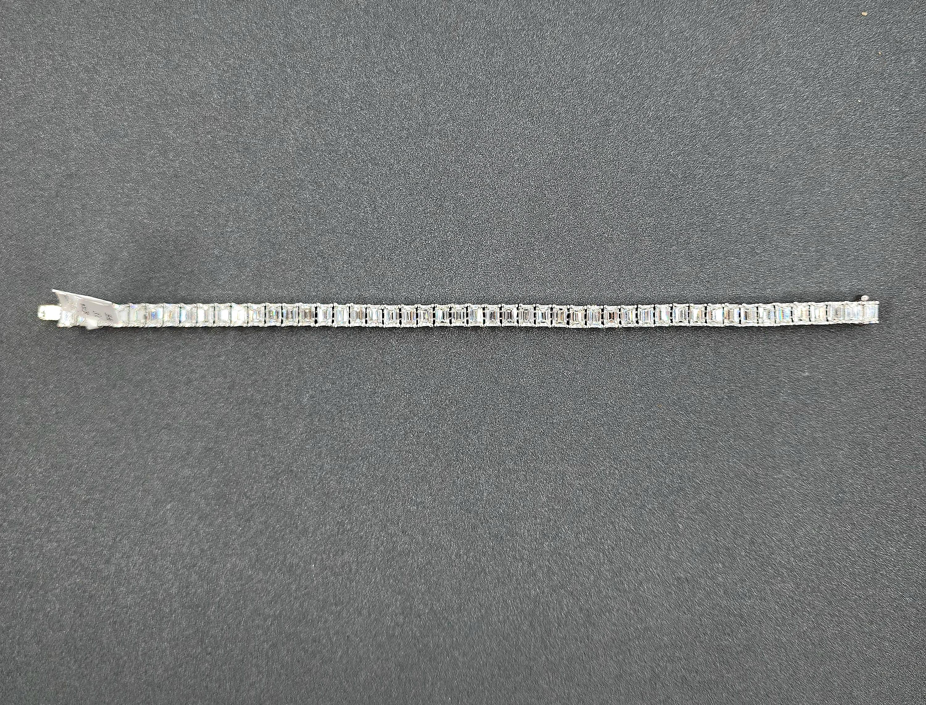 14.44 ct Emerald Cut Diamond Tennis Bracelet For Sale 1