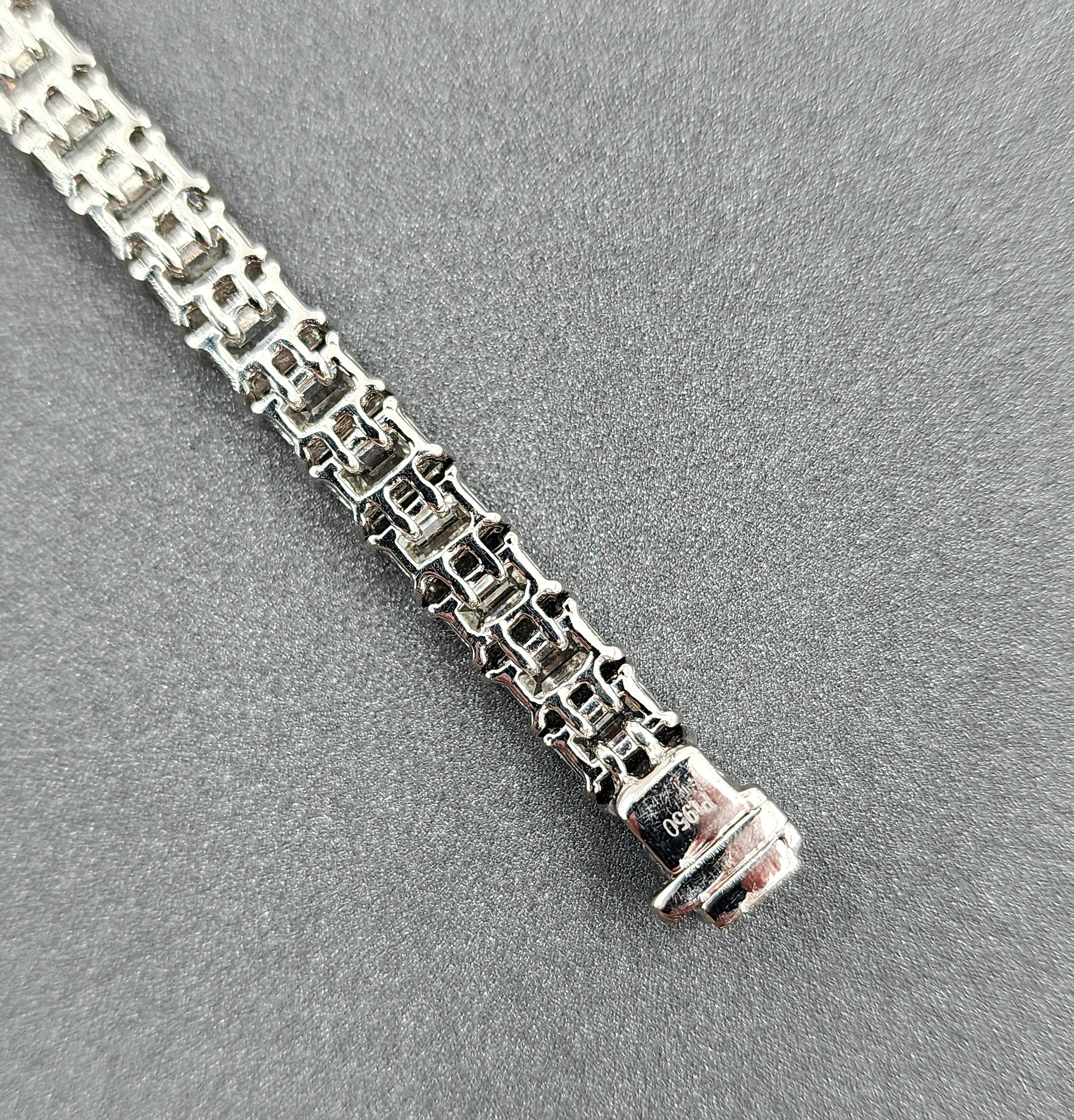 Women's or Men's 14.44 ct Emerald Cut Diamond Tennis Bracelet For Sale